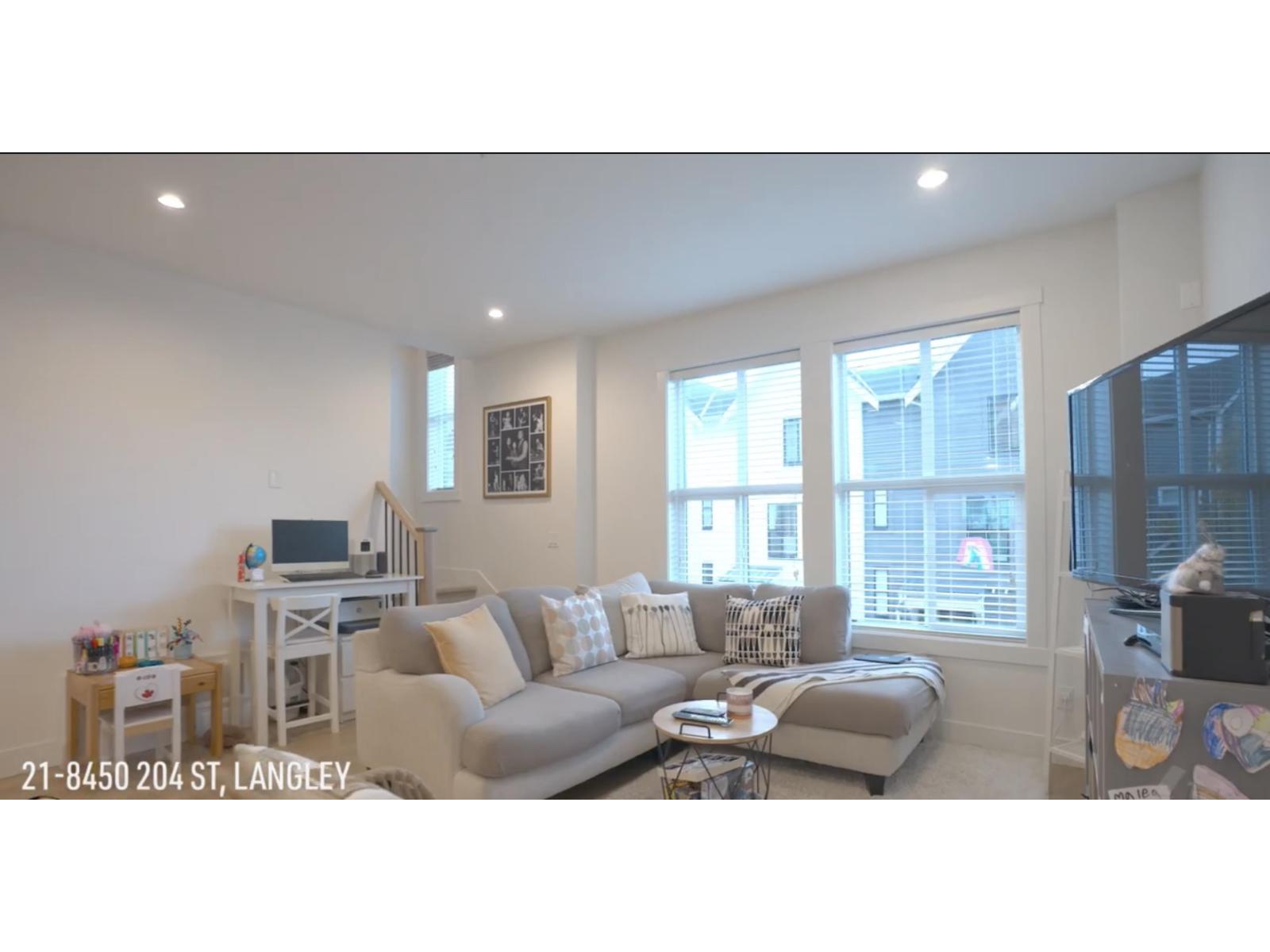 21 8450 204 Street, Langley, British Columbia  V2Y 3M7 - Photo 3 - R3065579