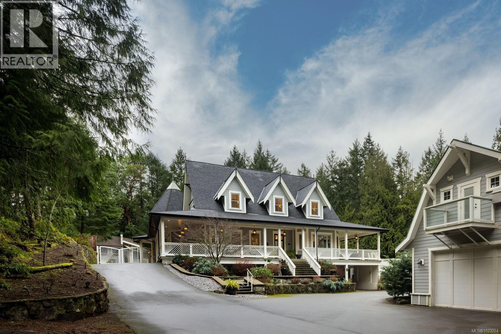 643 Southwood Dr, Highlands, British Columbia