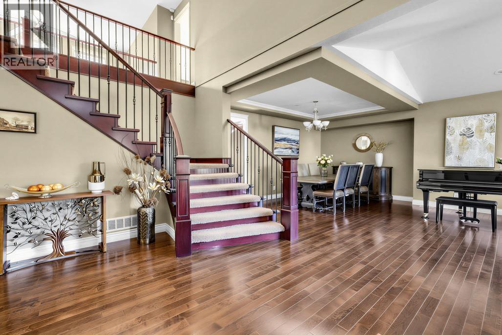 26500 124 Avenue, Maple Ridge, British Columbia  V2W 0E2 - Photo 2 - R3080393