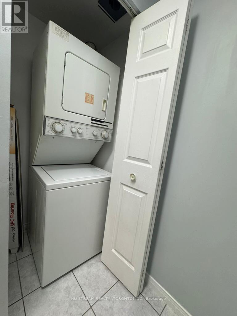 1905 - 3 Pemberton Avenue, Toronto, Ontario  M2M 4M1 - Photo 11 - C12715796