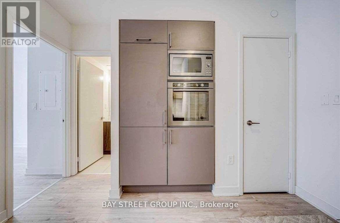 720w - 27 Bathurst Street, Toronto, Ontario  M5V 2P1 - Photo 9 - C12715804