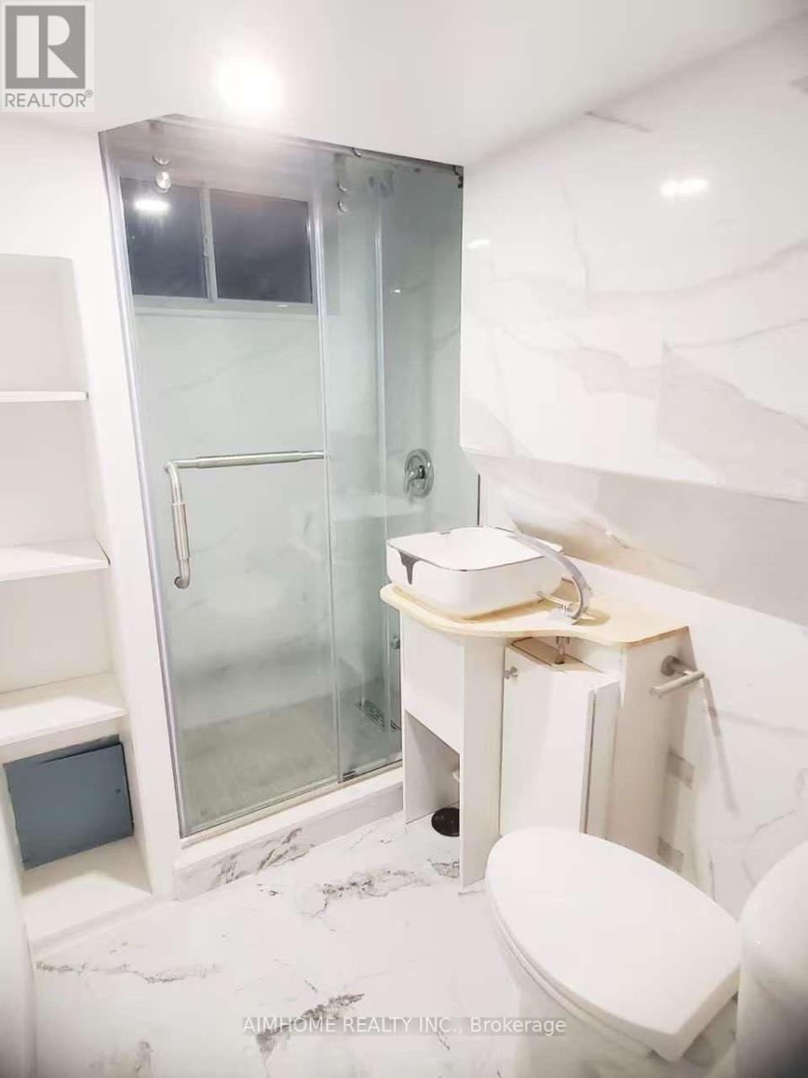 28 Castle Harbour Lane S, Markham, Ontario  L3T 3A2 - Photo 12 - N12715812