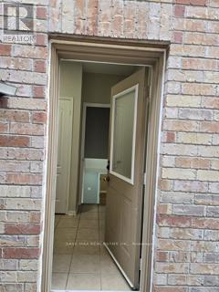 53 Freshspring Drive, Brampton, Ontario  L6R 3H8 - Photo 14 - W12715798