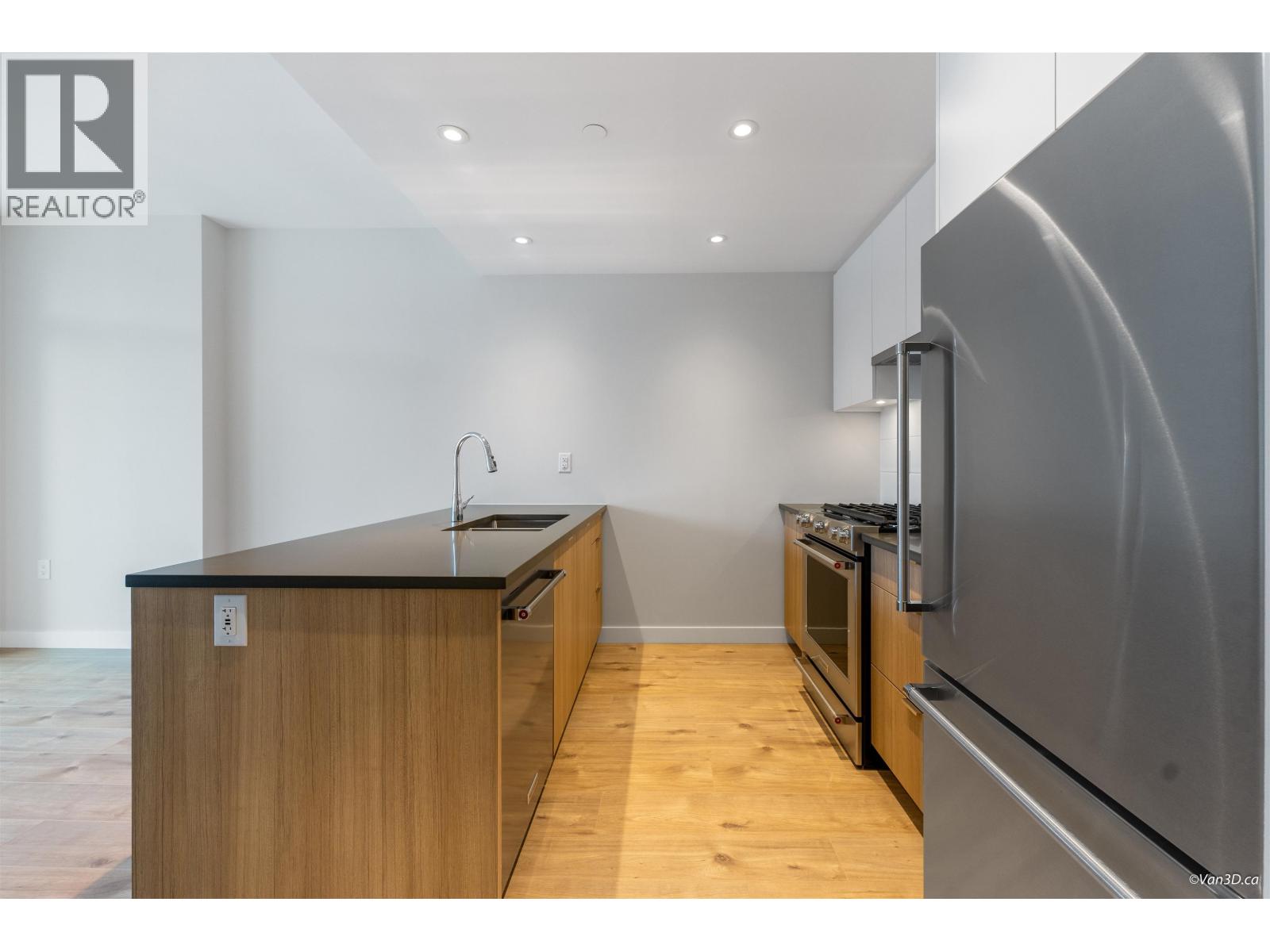 1205 3430 E Kent Avenue South, Vancouver, British Columbia  V5S 0G7 - Photo 8 - R3081266