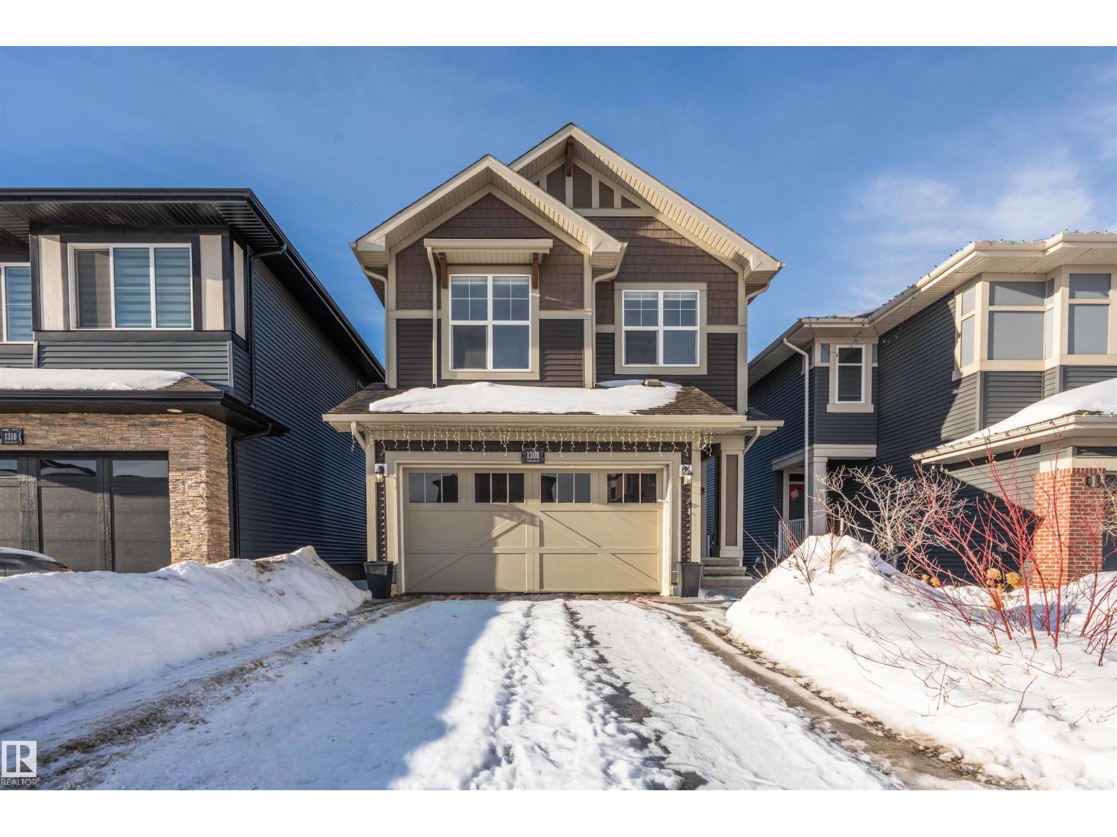 1308 PLUM LINK LI SW, Edmonton, Alberta