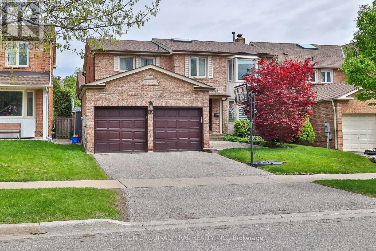 19 BEVSHIRE CIRCLE, Vaughan, Ontario