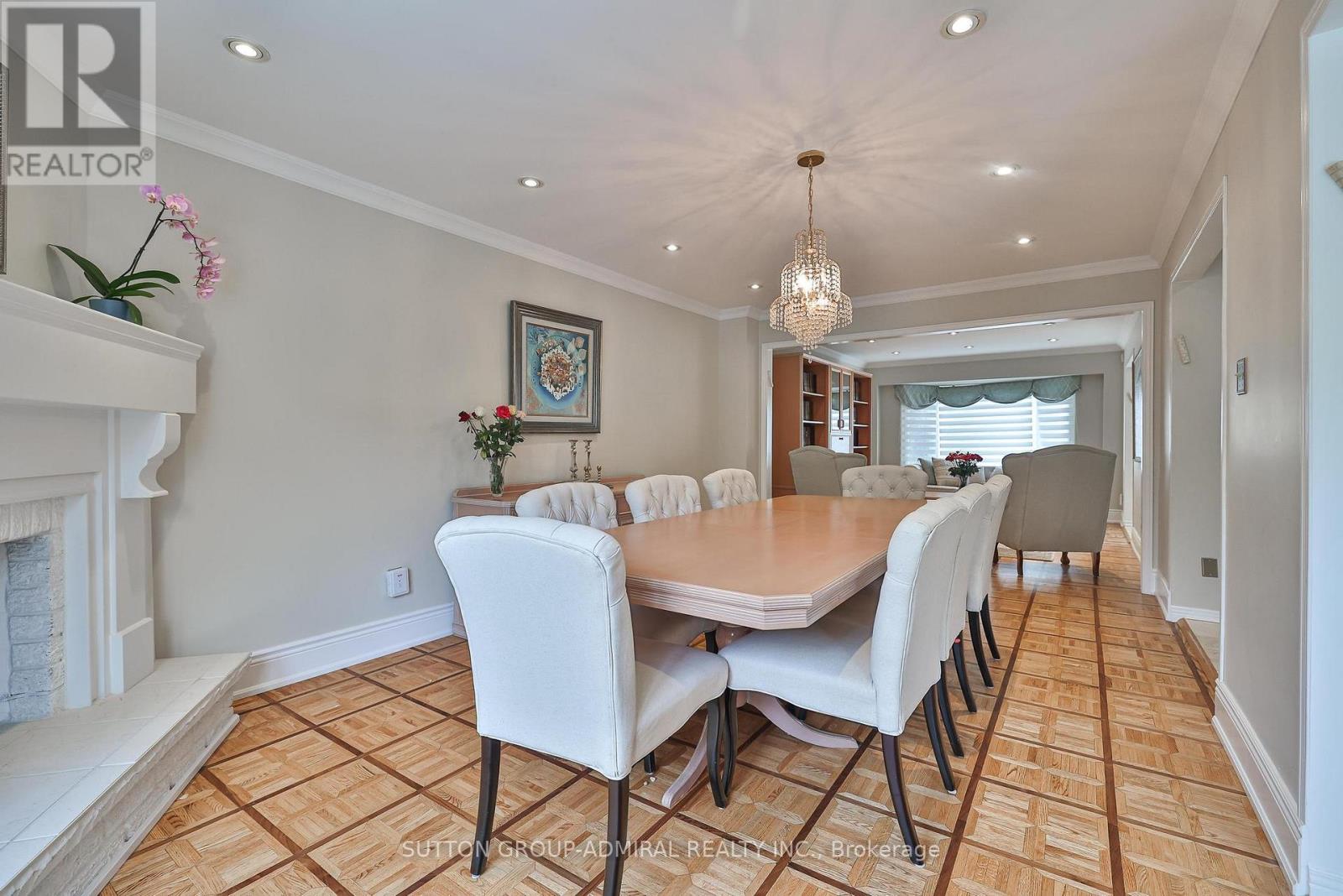 19 Bevshire Circle, Vaughan, Ontario  L4J 5B3 - Photo 10 - N12715820