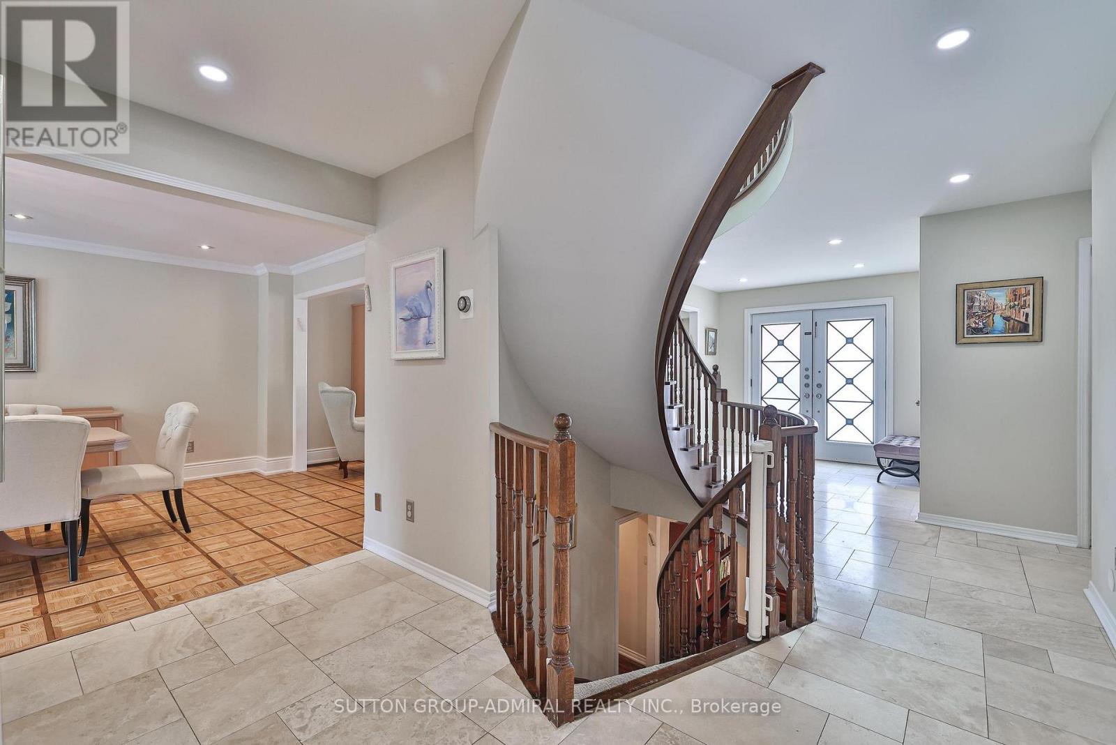 19 Bevshire Circle, Vaughan, Ontario  L4J 5B3 - Photo 13 - N12715820