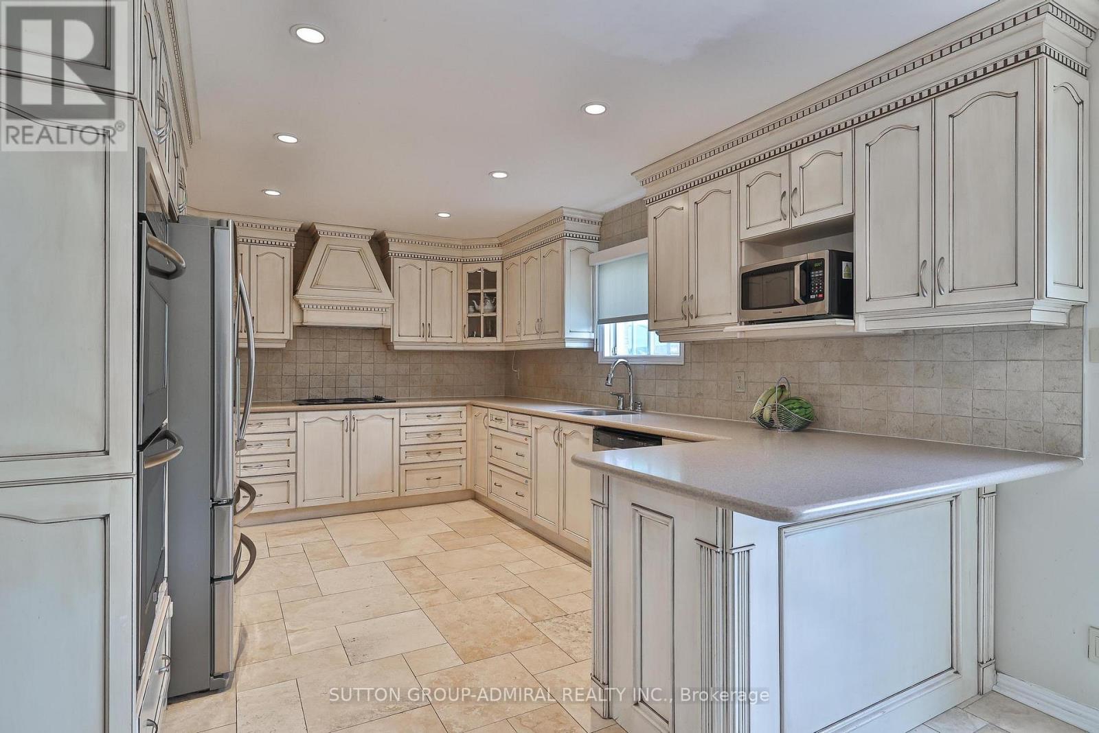 19 Bevshire Circle, Vaughan, Ontario  L4J 5B3 - Photo 17 - N12715820