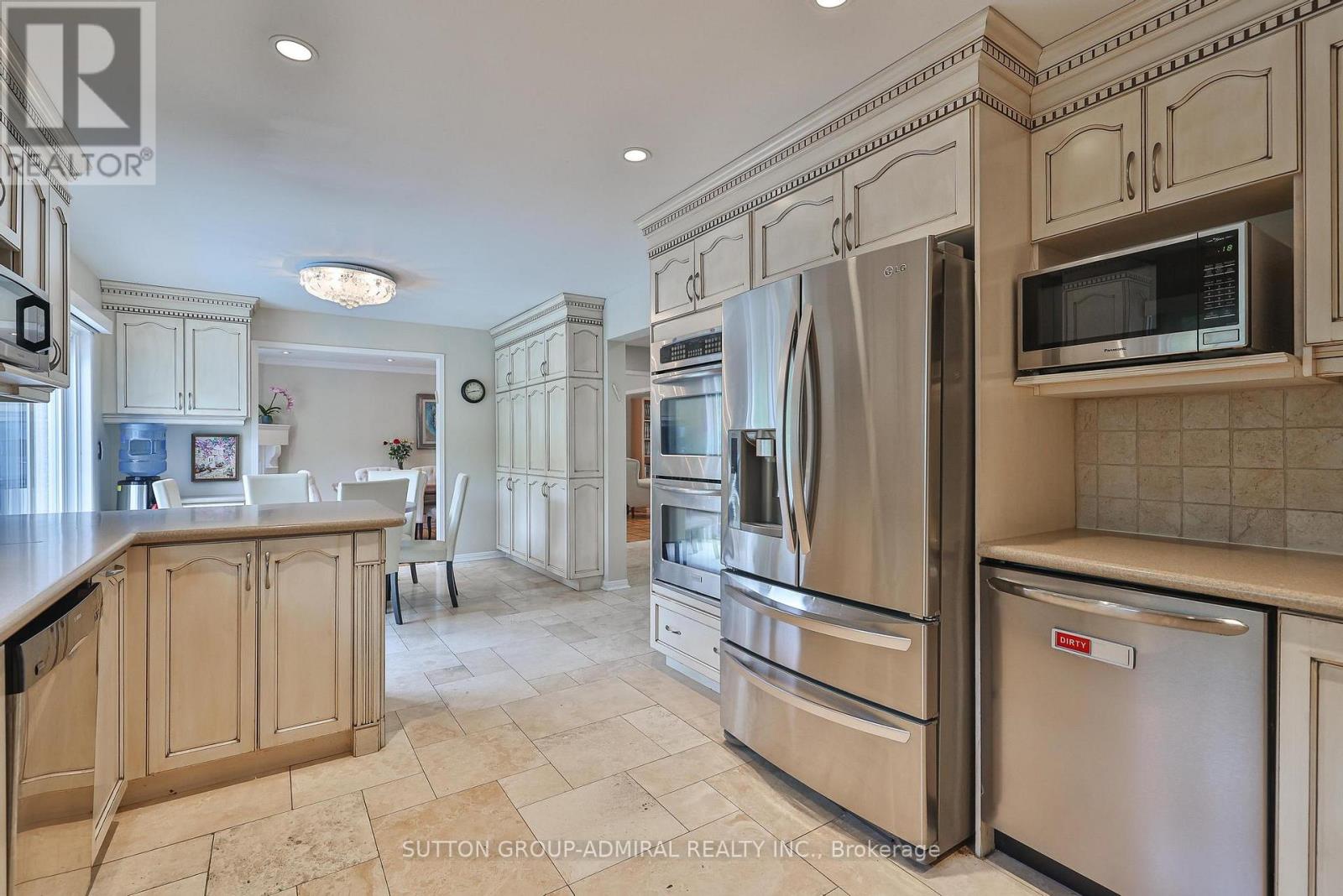 19 Bevshire Circle, Vaughan, Ontario  L4J 5B3 - Photo 20 - N12715820