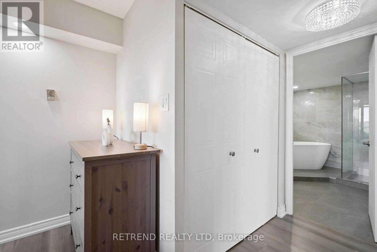 826 - 32 Clarissa Drive, Richmond Hill, Ontario  L4C 9R7 - Photo 24 - N12715832