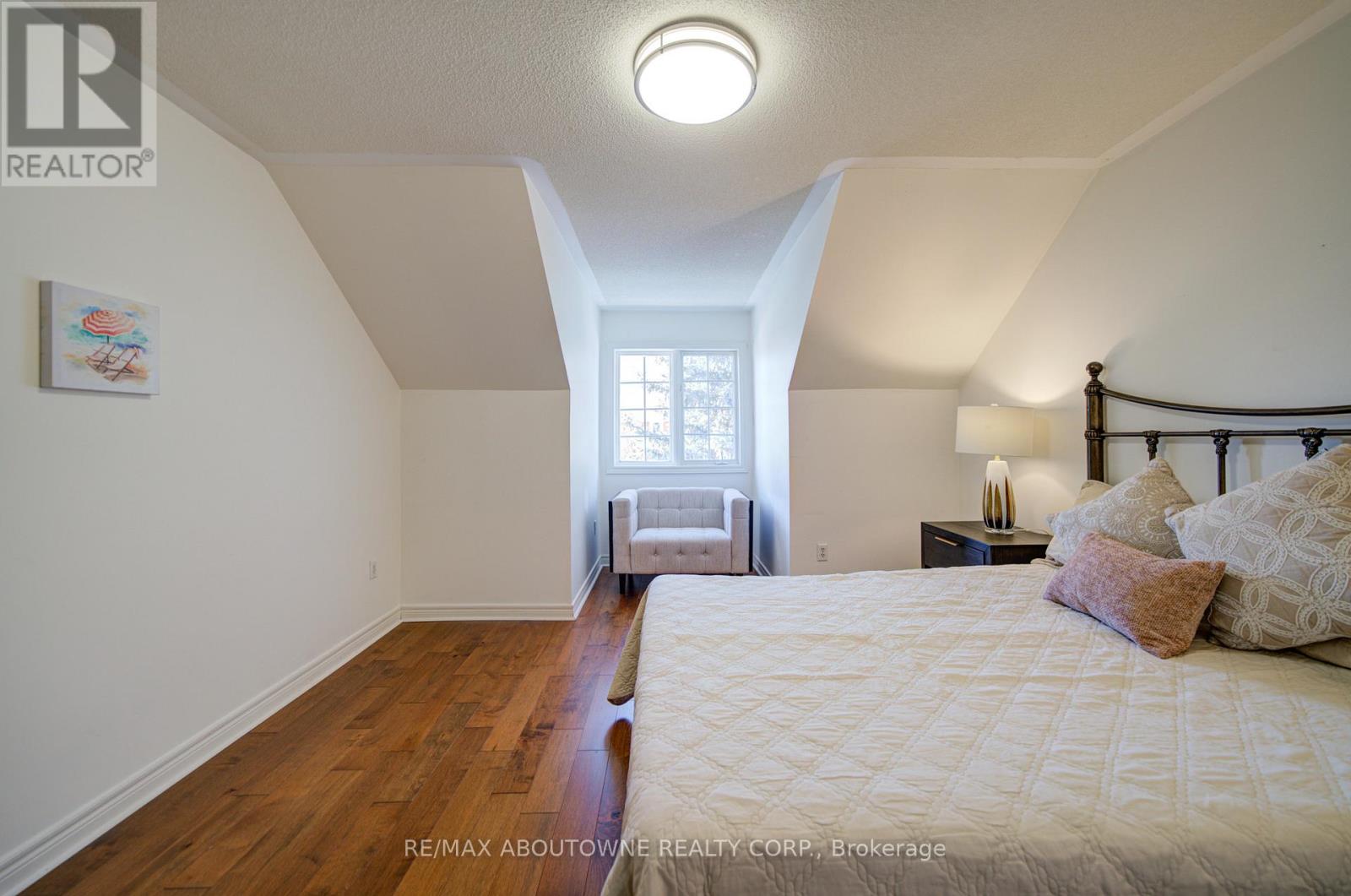 2193 Meadowland Drive, Oakville, Ontario  L6H 6H2 - Photo 46 - W12715816