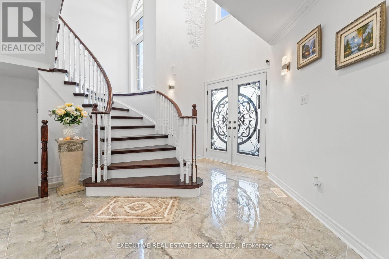 7090 Terragar Boulevard, Mississauga, Ontario  L5N 7N2 - Photo 6 - W12715846