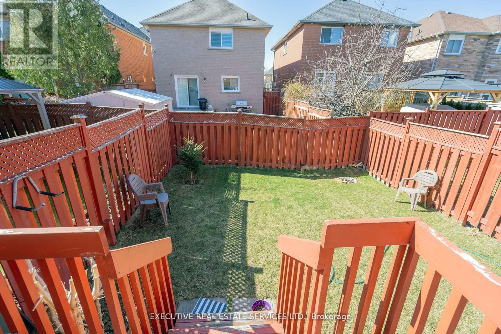 3873 Densbury Drive, Mississauga, Ontario  L5N 6Y9 - Photo 23 - W12715848
