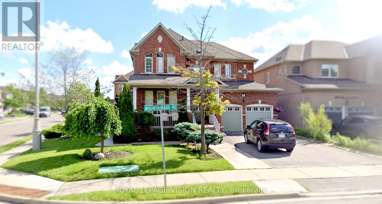 320 MOUNTAINASH ROAD, Brampton, Ontario