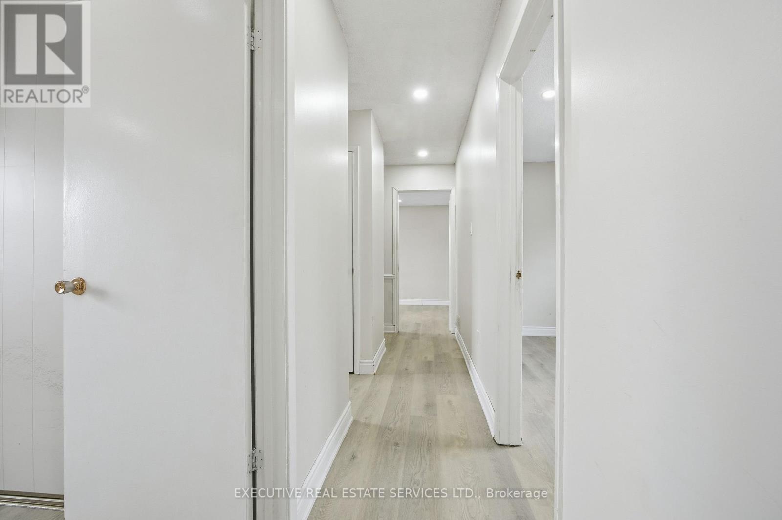 69 Lorraine Crescent, Brampton, Ontario  L6S 2R6 - Photo 24 - W12715856