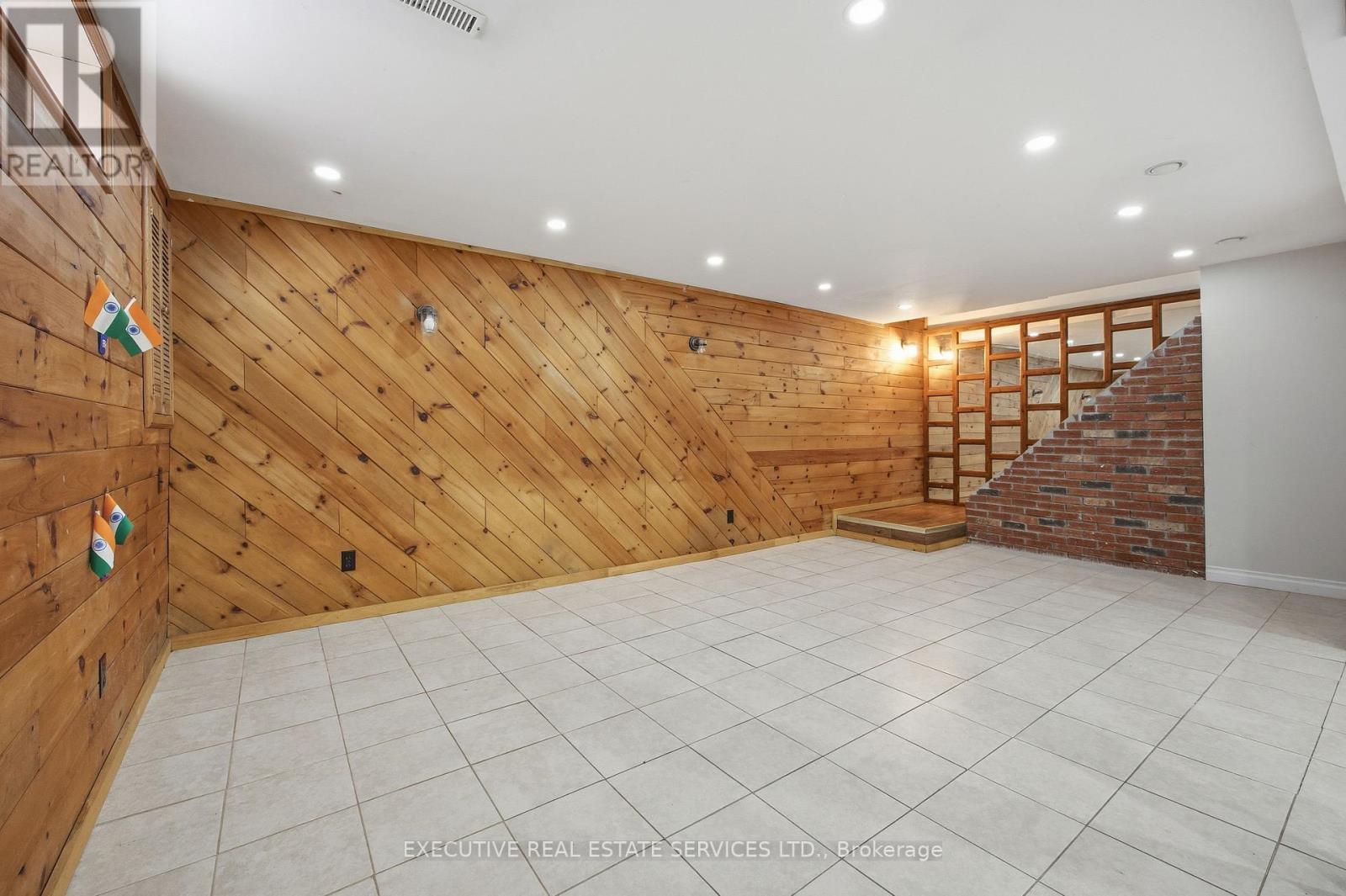 69 Lorraine Crescent, Brampton, Ontario  L6S 2R6 - Photo 30 - W12715856