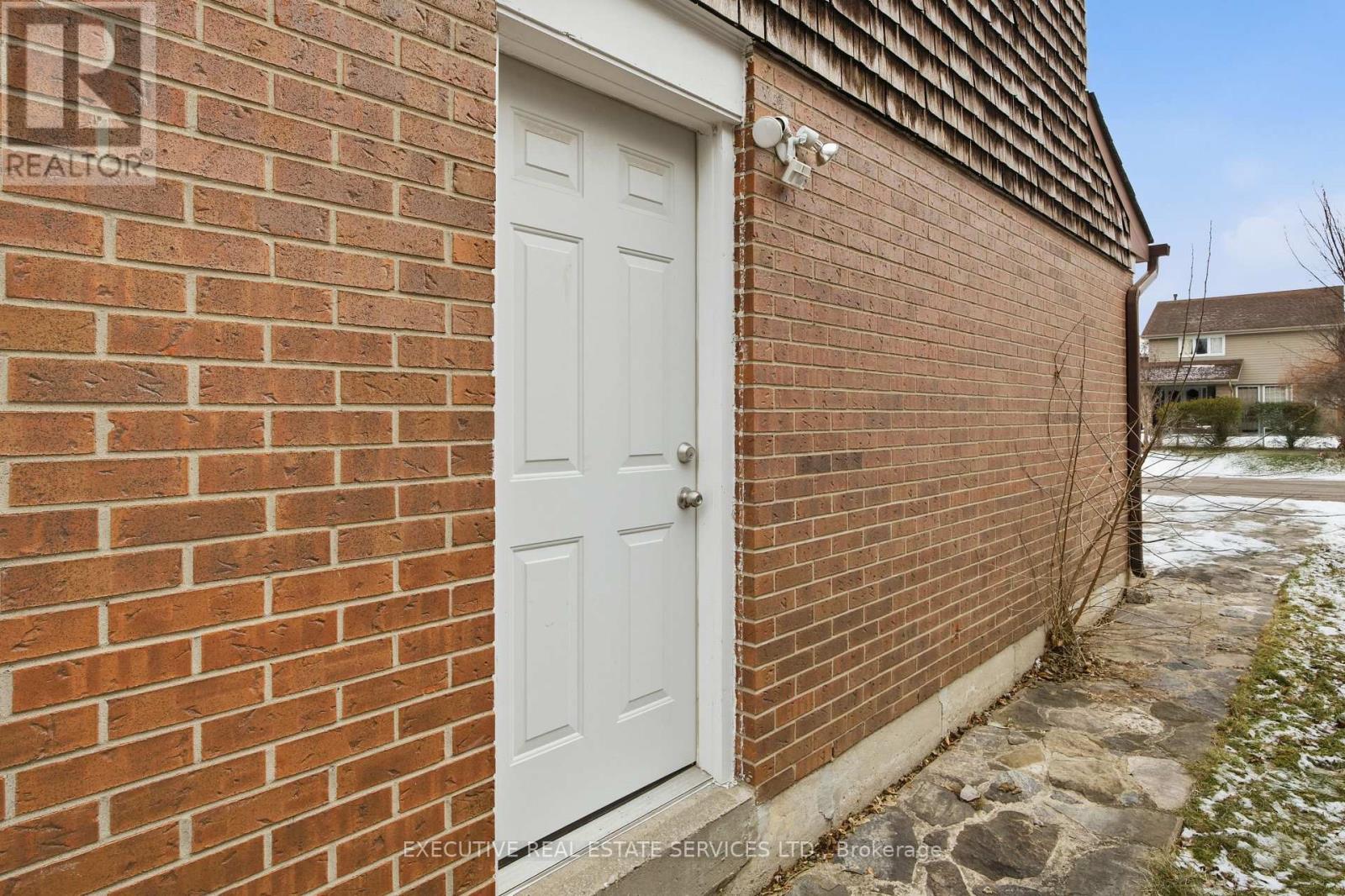 69 Lorraine Crescent, Brampton, Ontario  L6S 2R6 - Photo 35 - W12715856