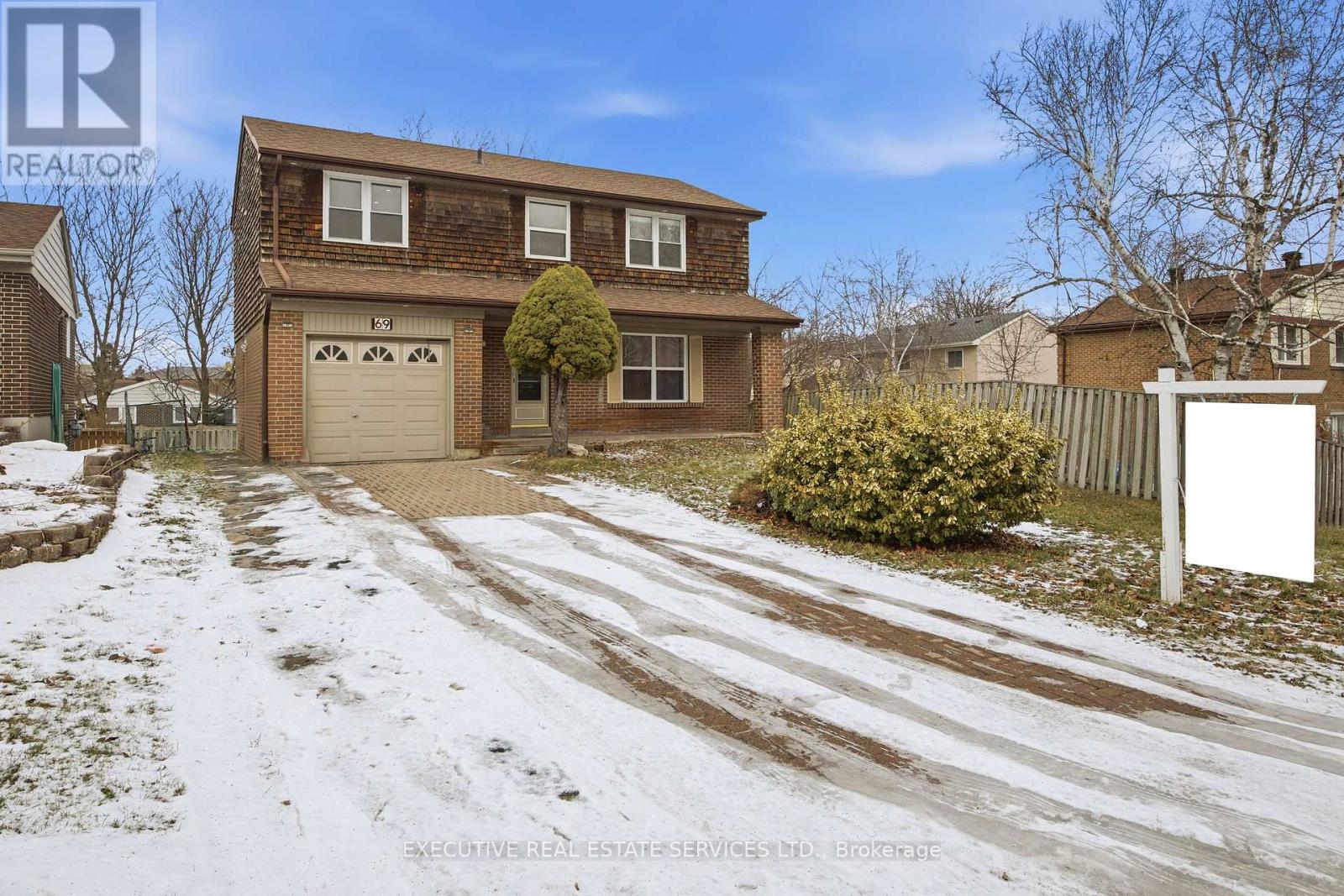 69 Lorraine Crescent, Brampton, Ontario  L6S 2R6 - Photo 4 - W12715856