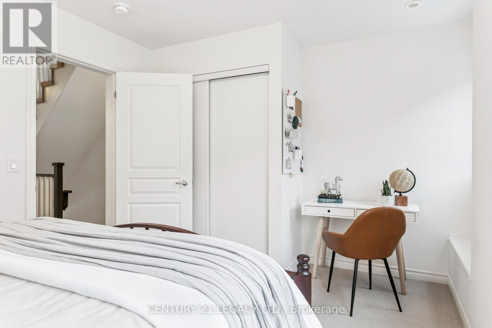 2 - 80 Eastwood Park Gardens, Toronto, Ontario  M8W 0B2 - Photo 17 - W12715858