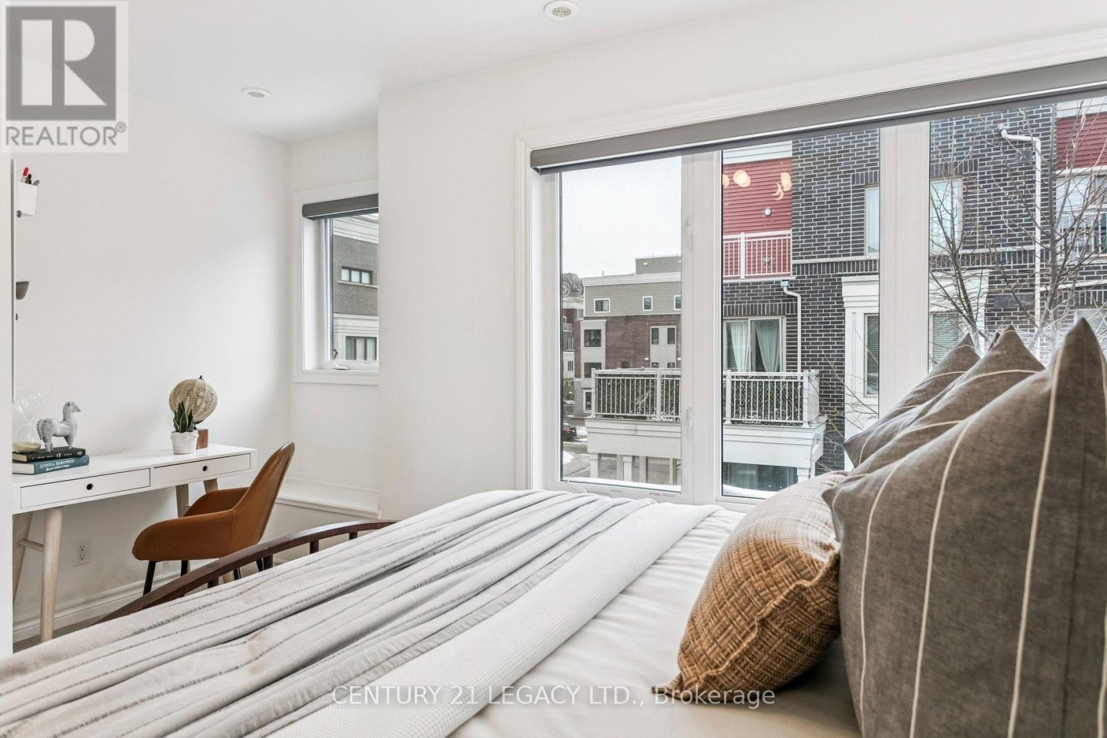 2 - 80 Eastwood Park Gardens, Toronto, Ontario  M8W 0B2 - Photo 18 - W12715858