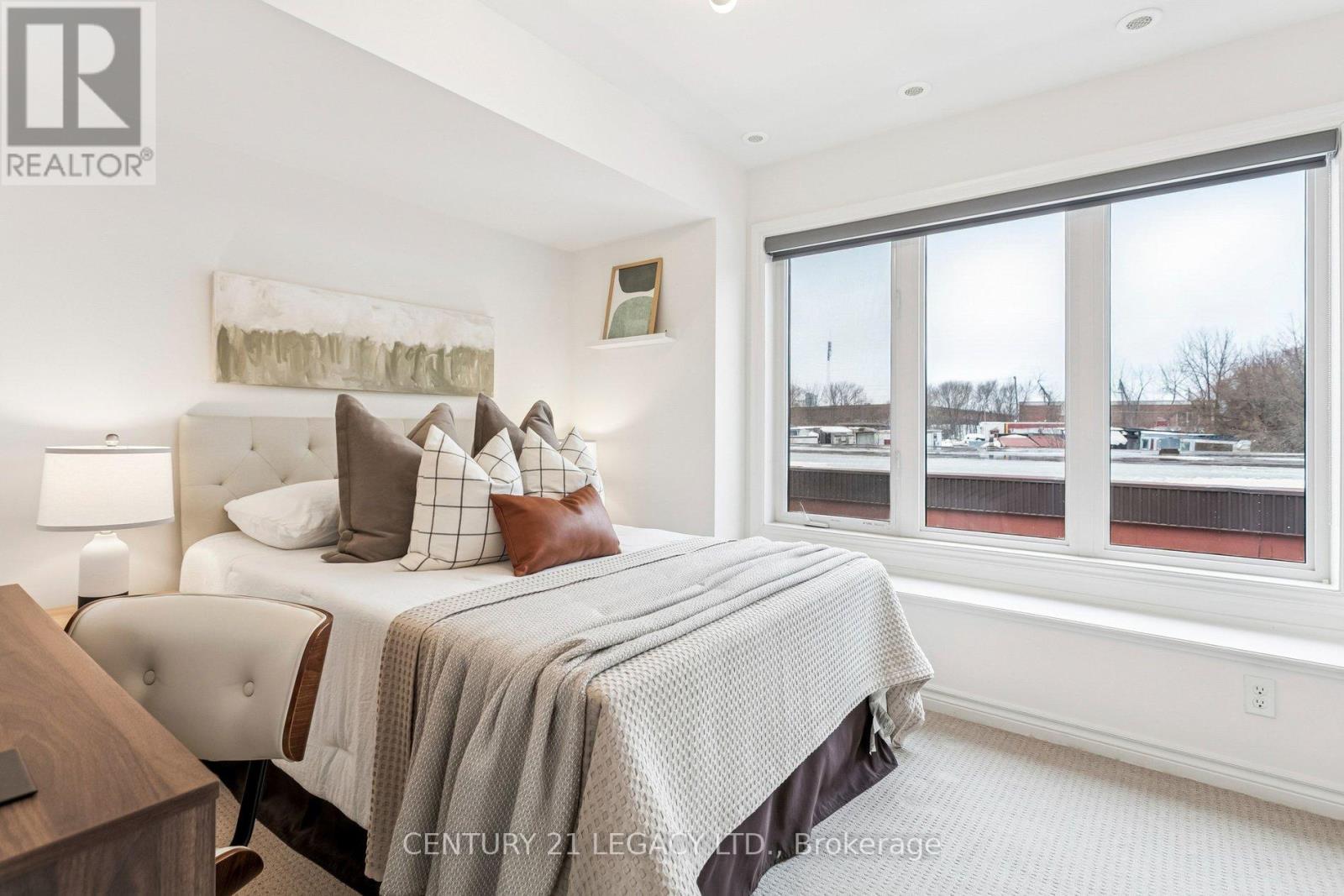 2 - 80 Eastwood Park Gardens, Toronto, Ontario  M8W 0B2 - Photo 19 - W12715858