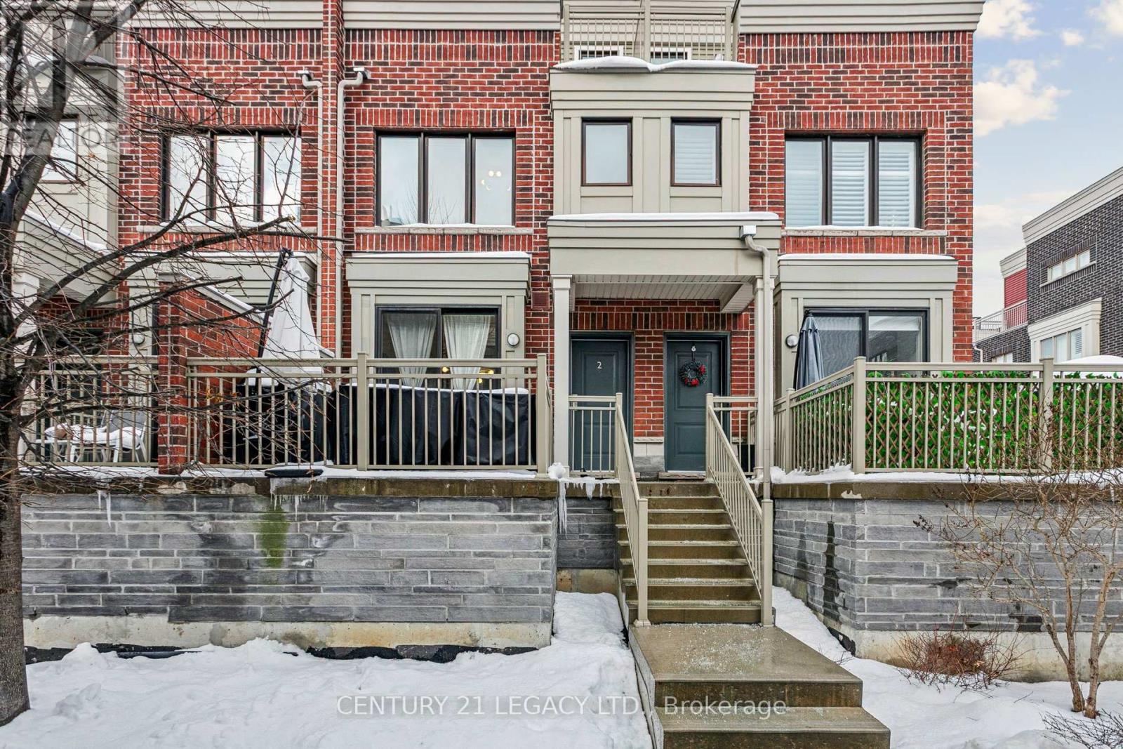 2 - 80 Eastwood Park Gardens, Toronto, Ontario  M8W 0B2 - Photo 2 - W12715858