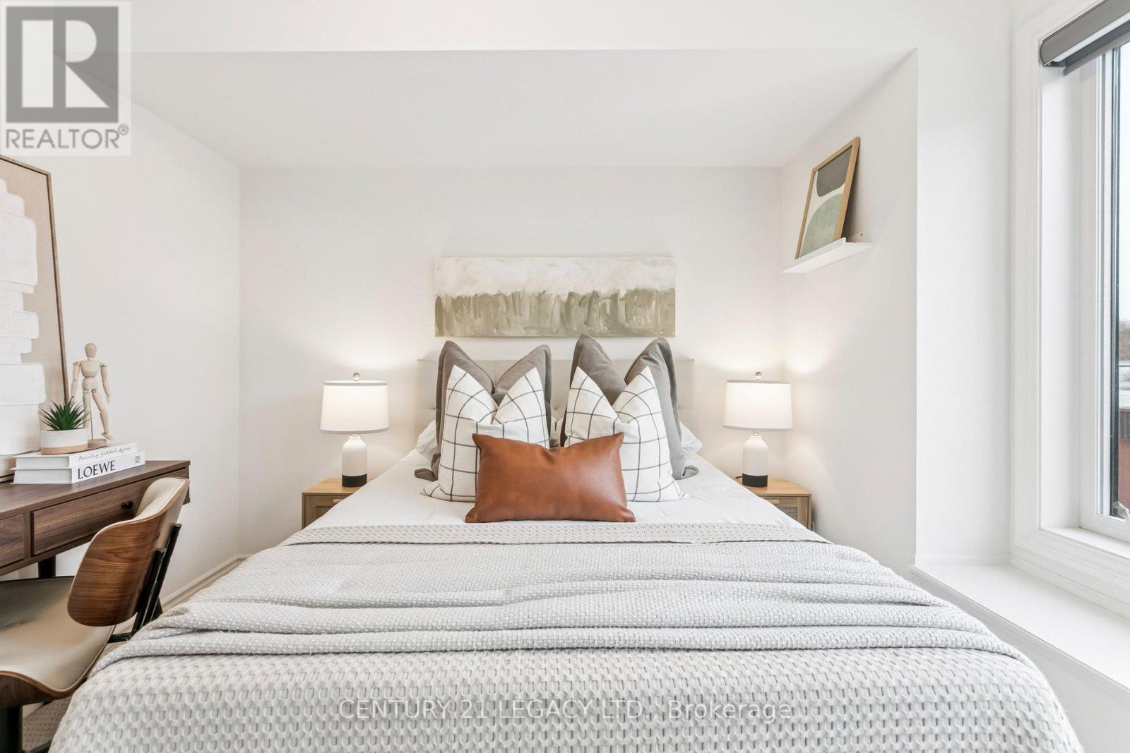 2 - 80 Eastwood Park Gardens, Toronto, Ontario  M8W 0B2 - Photo 20 - W12715858