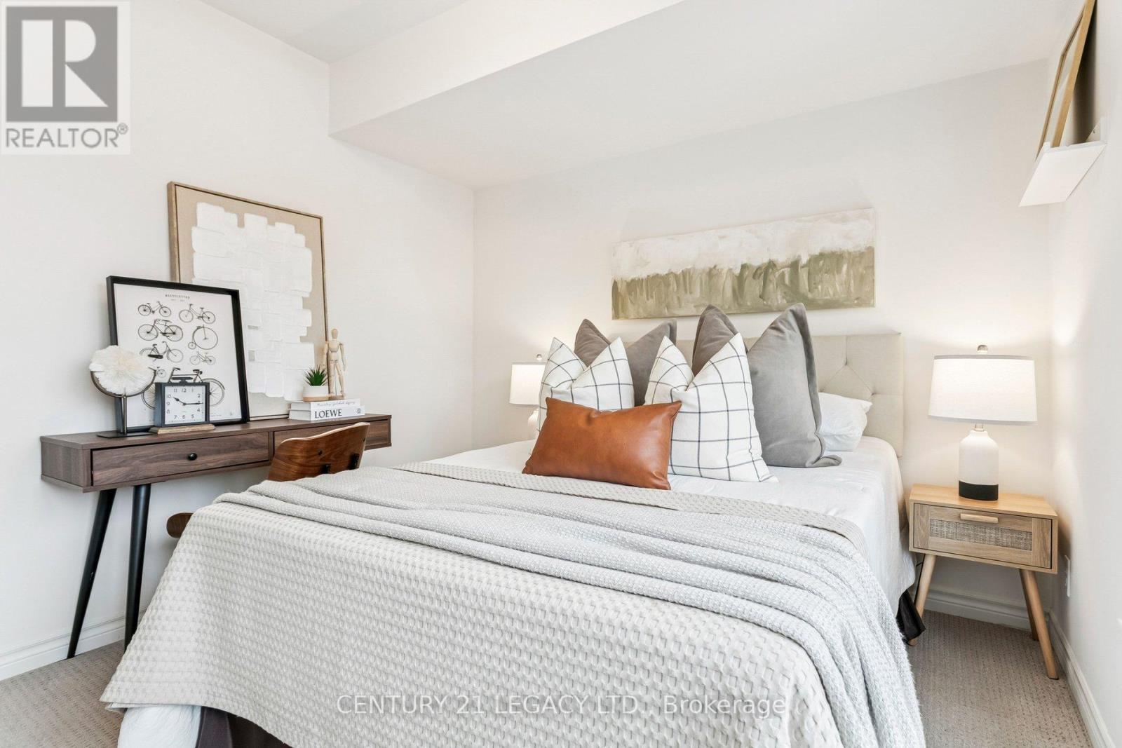 2 - 80 Eastwood Park Gardens, Toronto, Ontario  M8W 0B2 - Photo 21 - W12715858