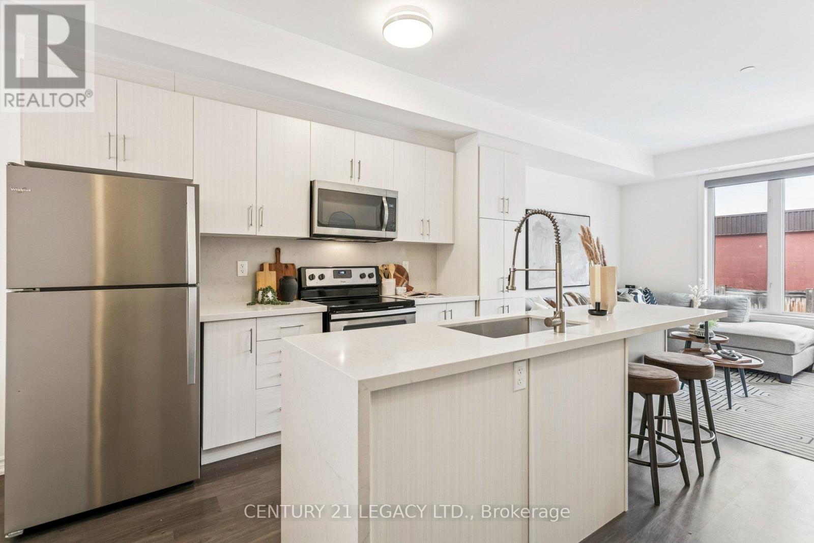 2 - 80 Eastwood Park Gardens, Toronto, Ontario  M8W 0B2 - Photo 7 - W12715858