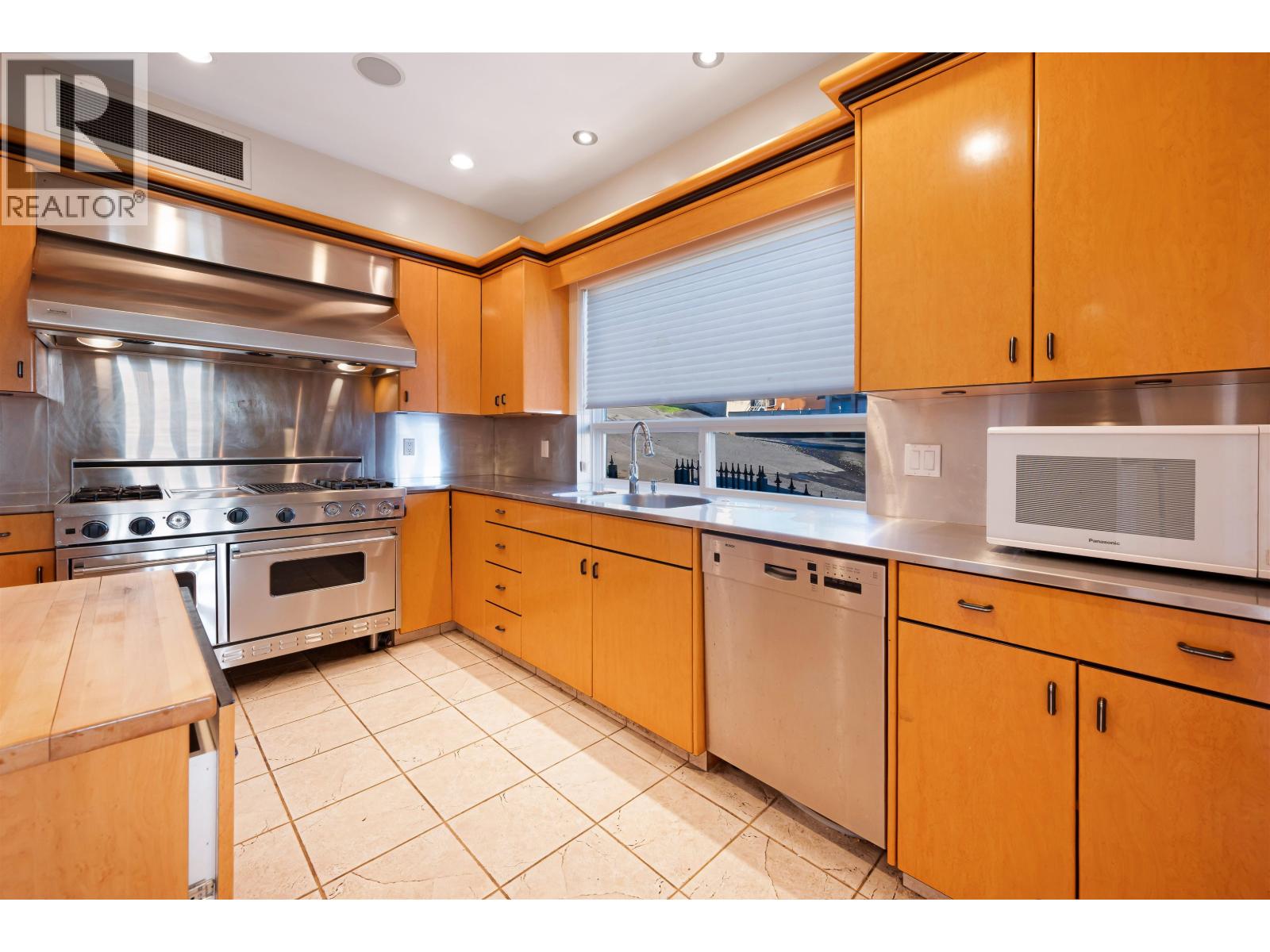 2195 Harrison Street, Vancouver, British Columbia  V5P 2P7 - Photo 9 - R3080464