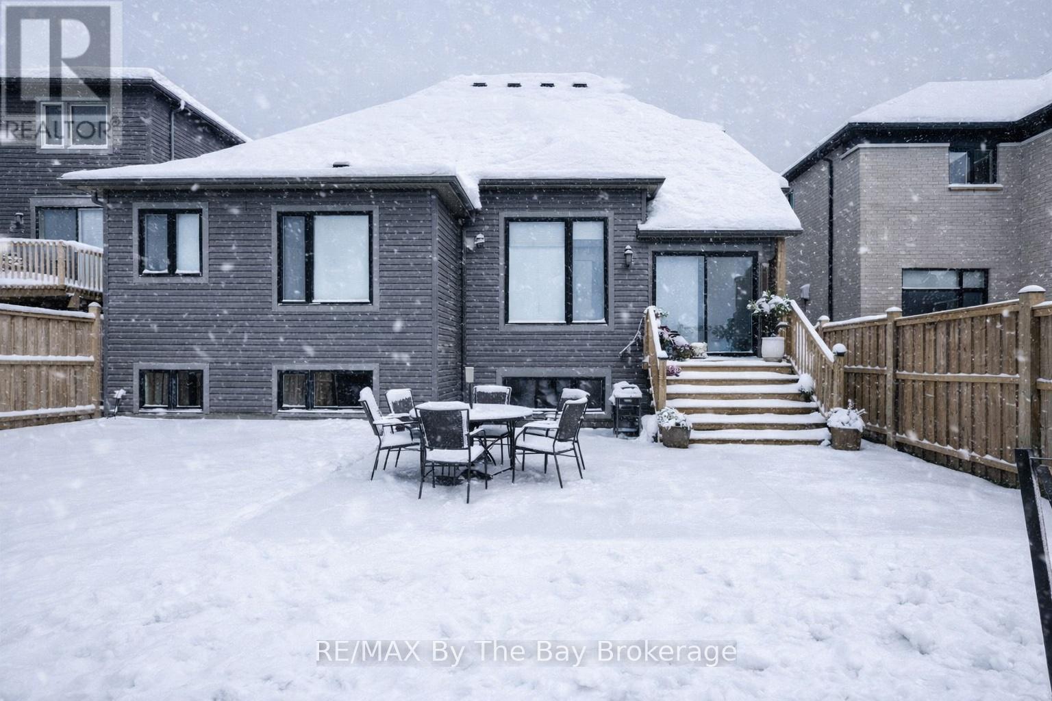 33 Nicort Road, Wasaga Beach, Ontario  L9Z 1J7 - Photo 3 - S12715868