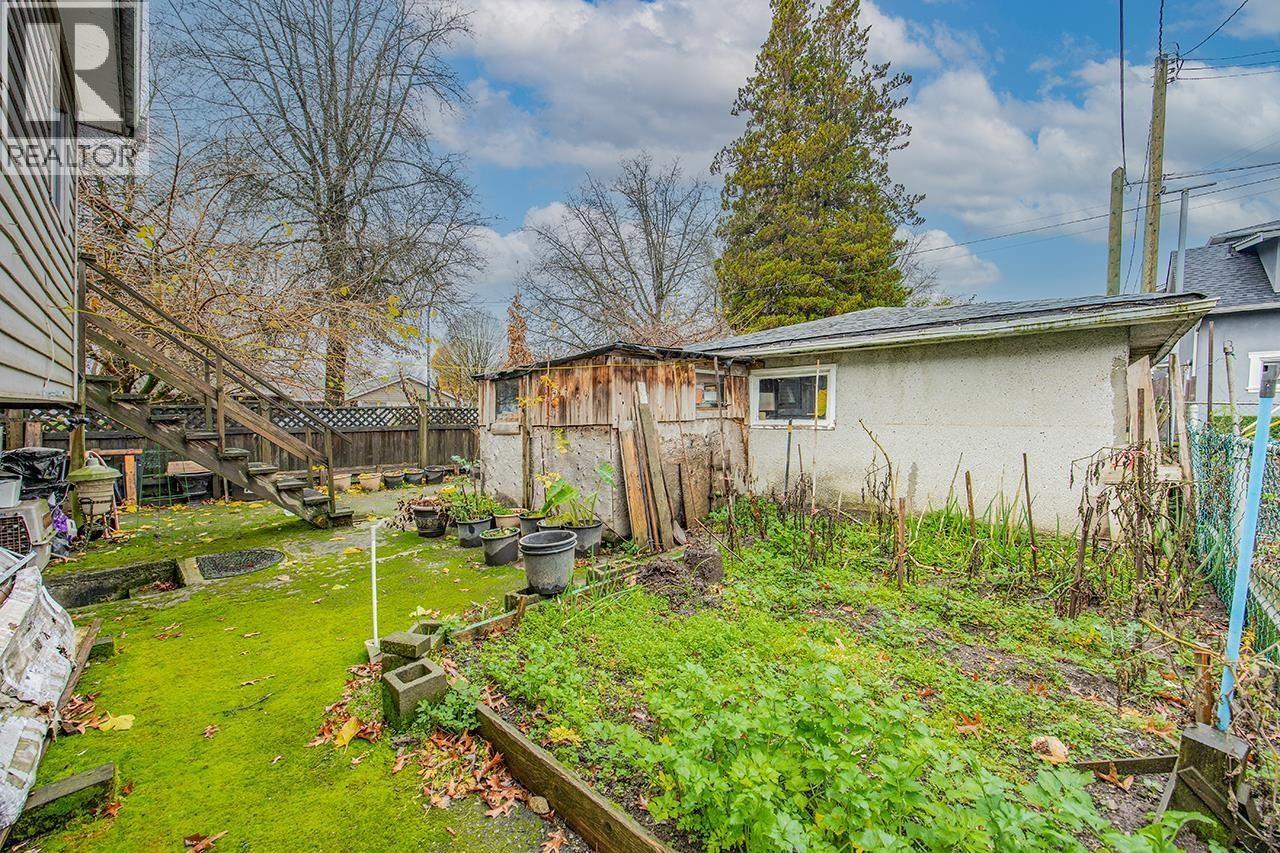 1805 E 51st Avenue, Vancouver, British Columbia  V5P 1W1 - Photo 2 - R3081578