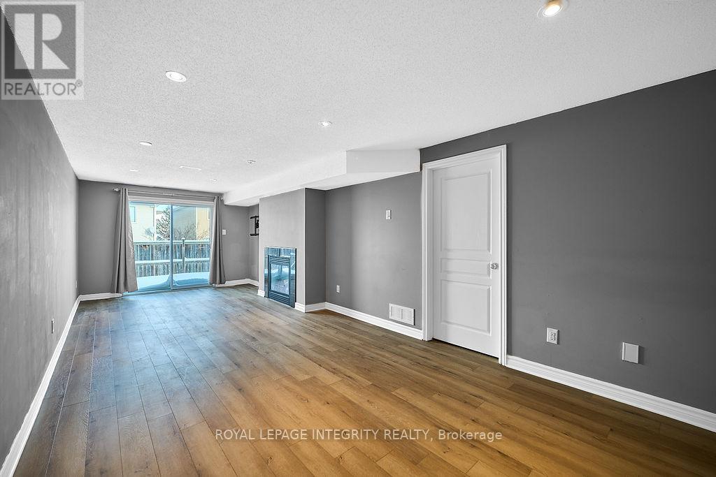 950 Fletcher Circle, Ottawa, Ontario  K2T 0B7 - Photo 43 - X12715880