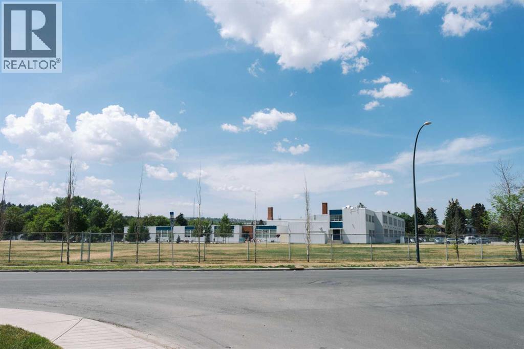 2716 3 Avenue Nw, Calgary, Alberta  T2N 0L7 - Photo 17 - A2280534