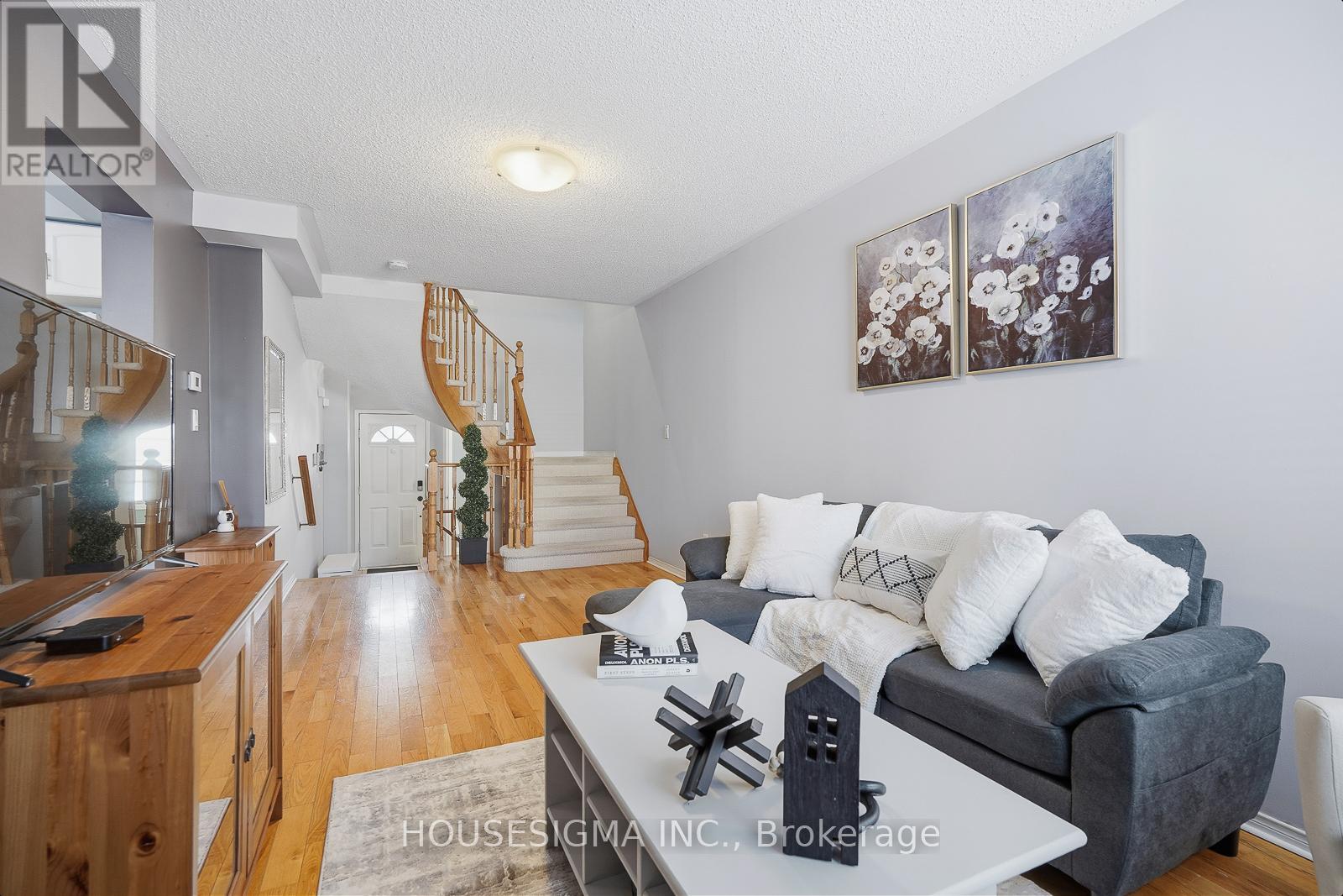 131 Trewin Lane, Clarington, Ontario  L1C 4X3 - Photo 6 - E12715886