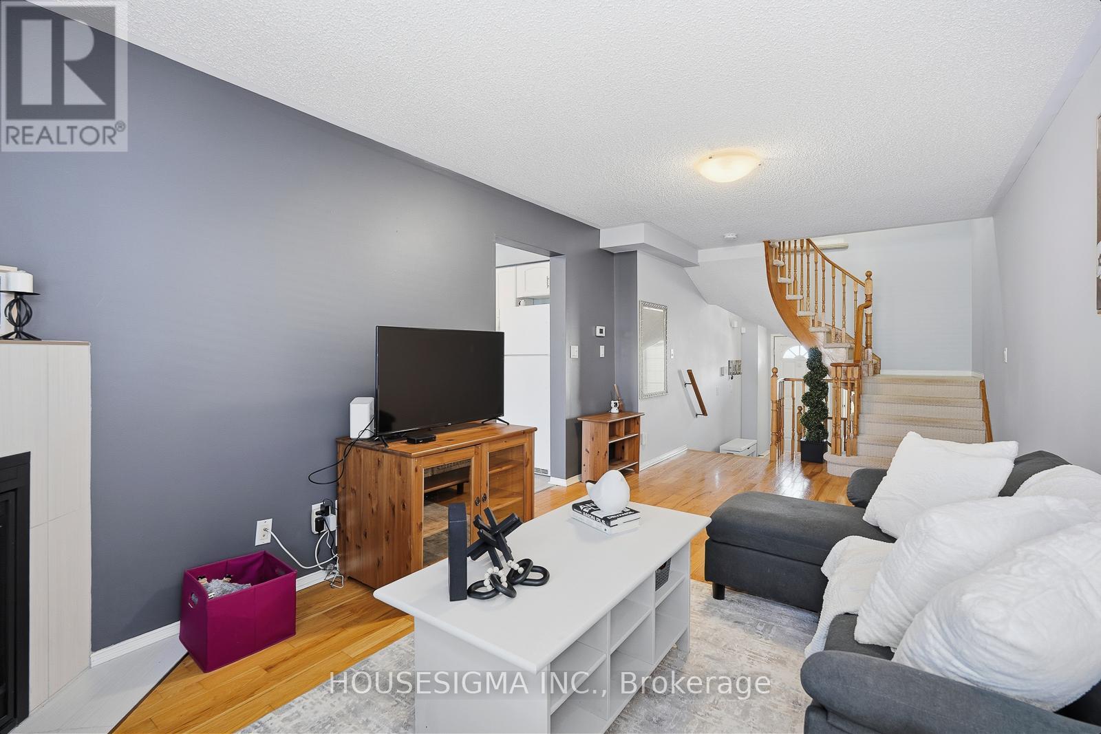 131 Trewin Lane, Clarington, Ontario  L1C 4X3 - Photo 9 - E12715886