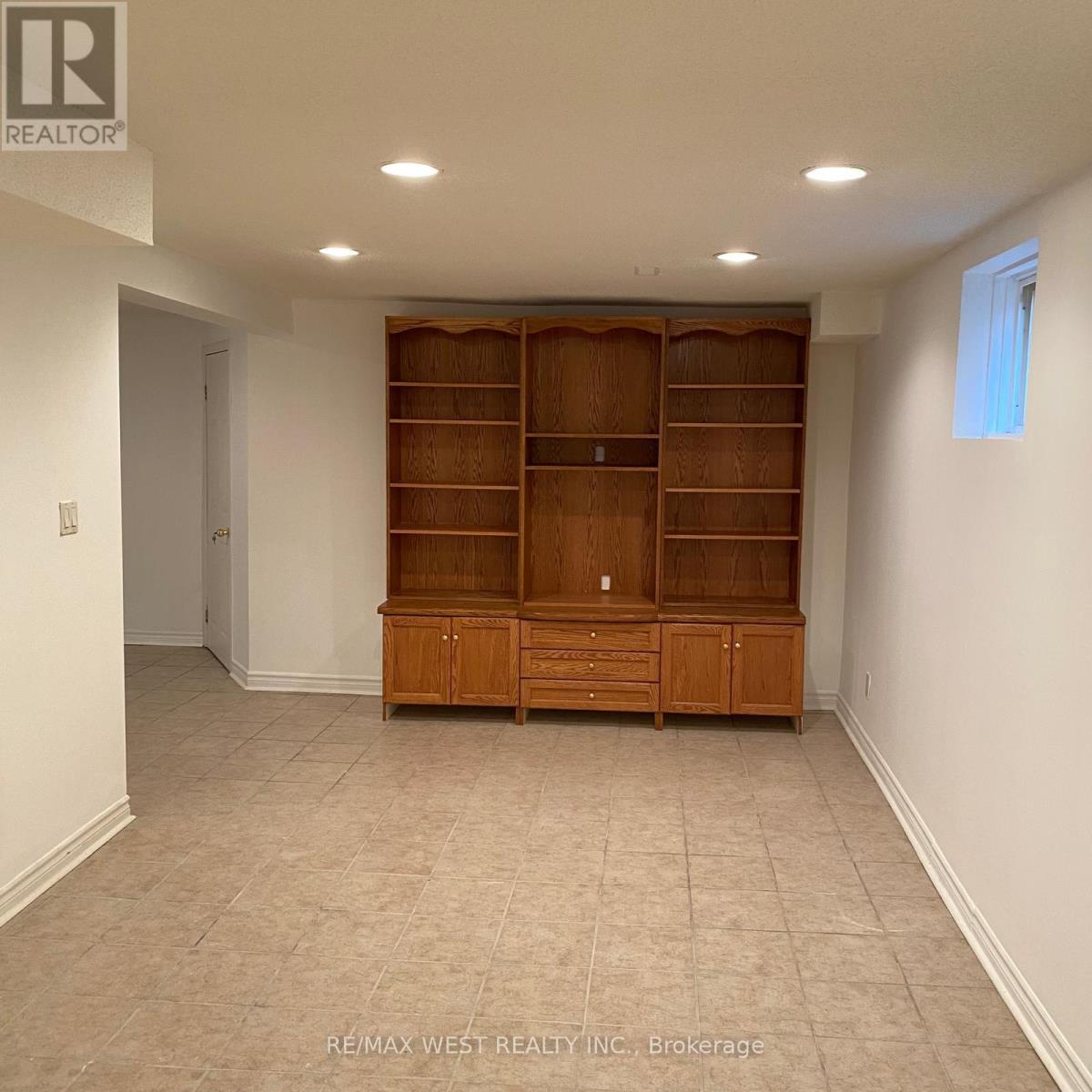 106 O'connor Crescent, Richmond Hill, Ontario  L4C 7N7 - Photo 25 - N12715872