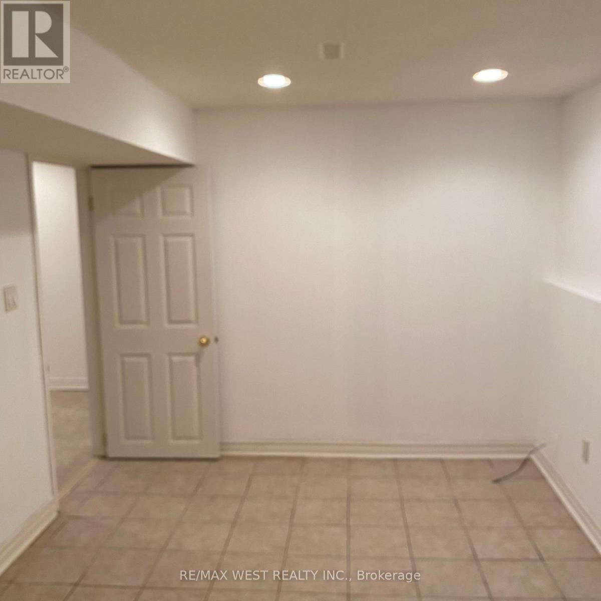 106 O'connor Crescent, Richmond Hill, Ontario  L4C 7N7 - Photo 29 - N12715872