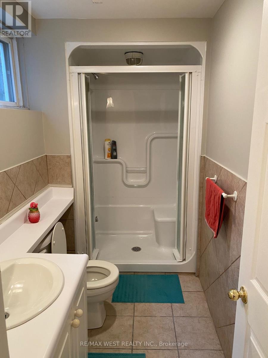 106 O'connor Crescent, Richmond Hill, Ontario  L4C 7N7 - Photo 36 - N12715872