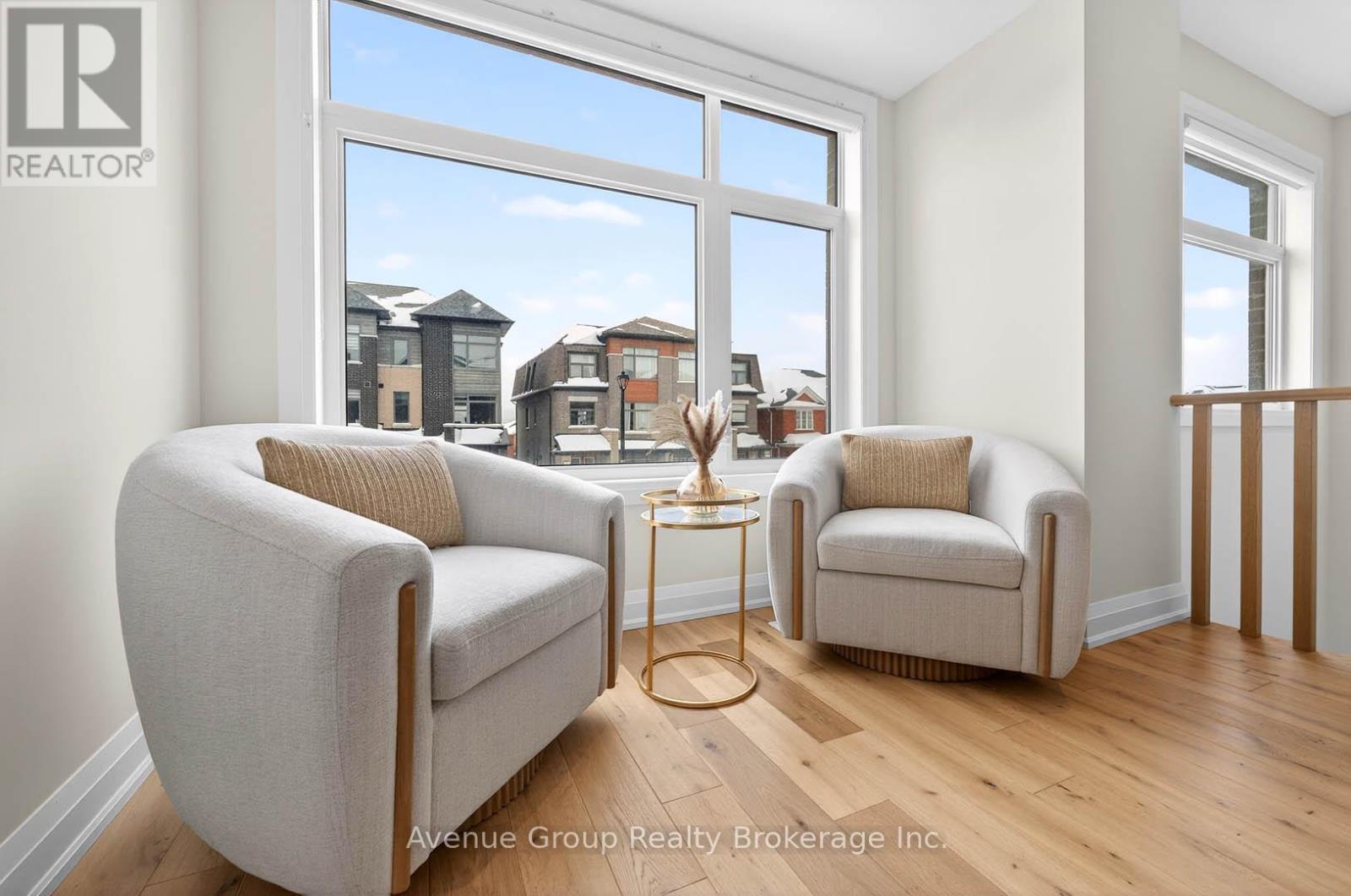 919 Isaac Phillips Way, Newmarket, Ontario  L3X 0M7 - Photo 4 - N12715892