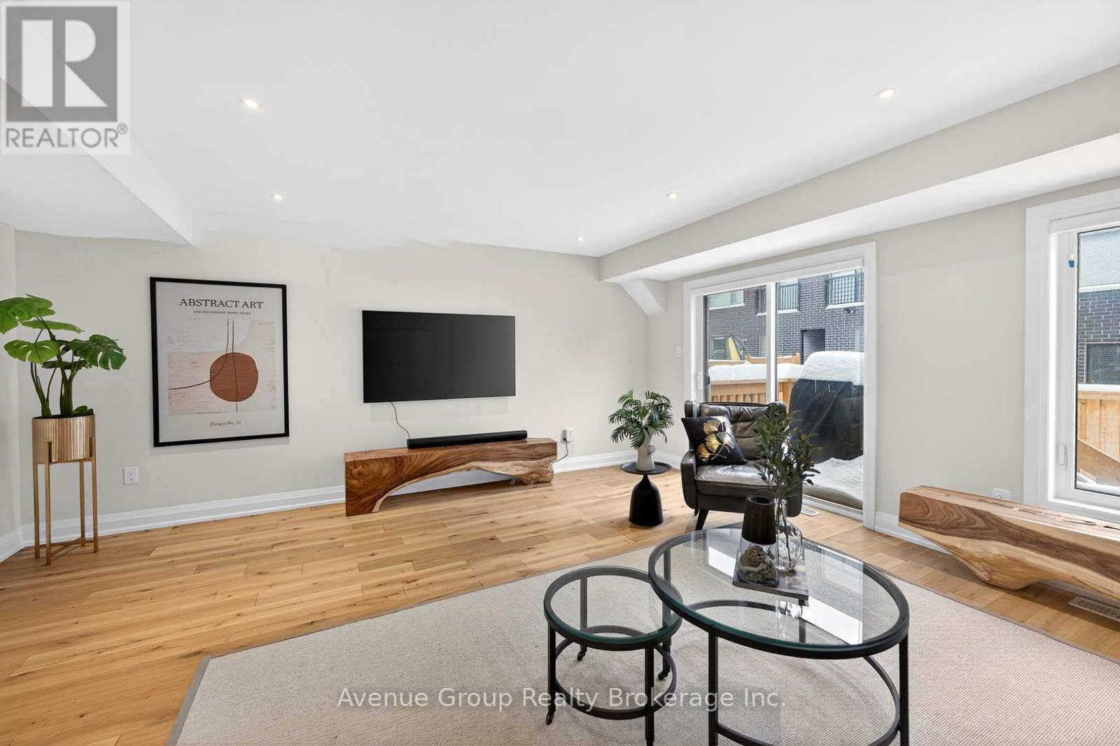 919 Isaac Phillips Way, Newmarket, Ontario  L3X 0M7 - Photo 45 - N12715892