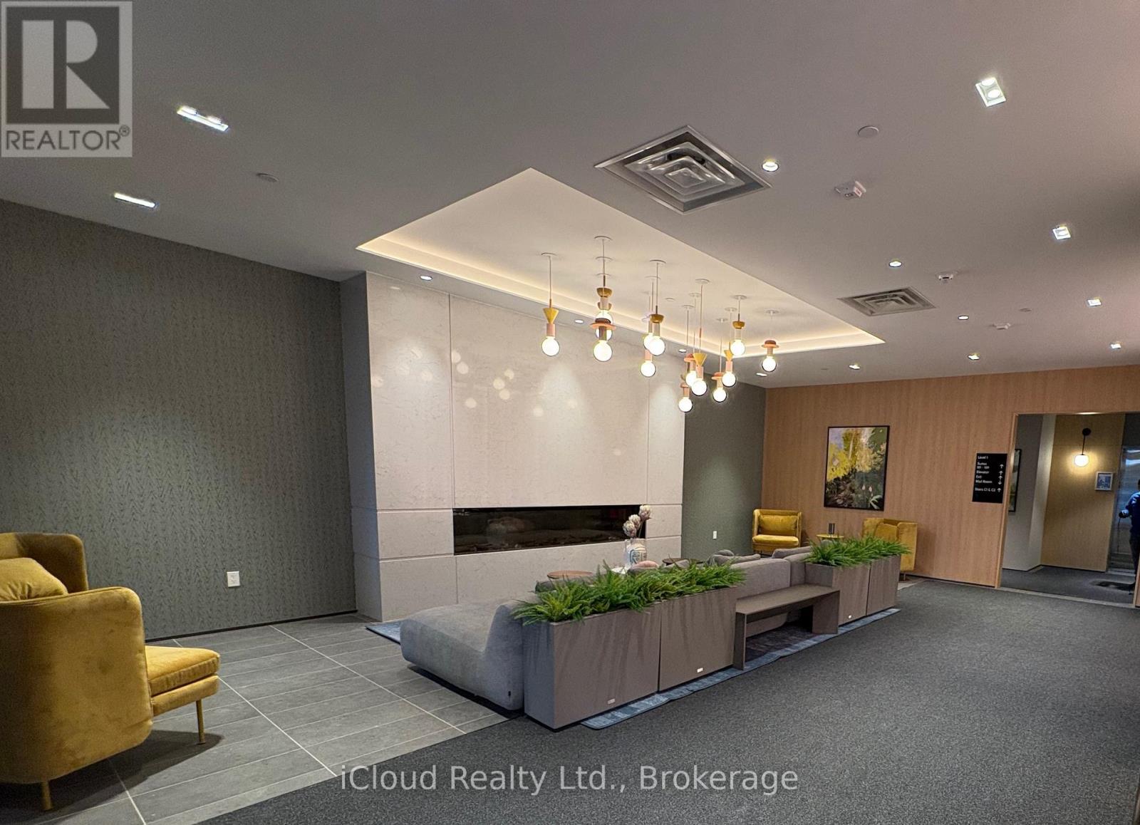 706 - 750 Whitlock Avenue, Milton, Ontario  L9E 2B4 - Photo 2 - W12715864