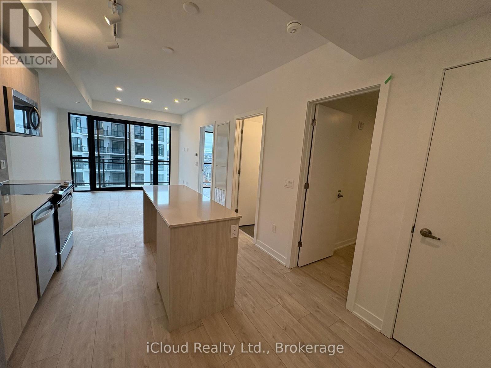 706 - 750 Whitlock Avenue, Milton, Ontario  L9E 2B4 - Photo 5 - W12715864