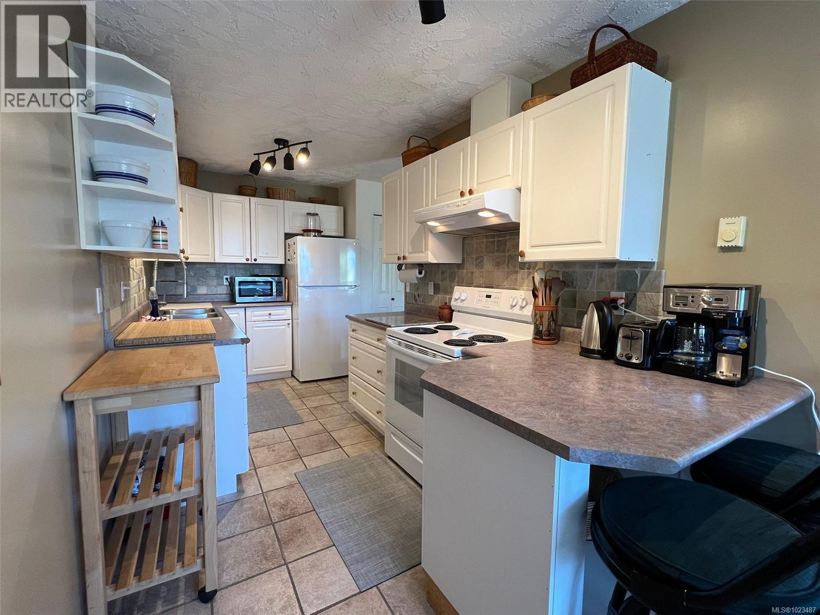 A 71 Orca Way, Alert Bay, British Columbia  V0N 1A0 - Photo 16 - 1023487