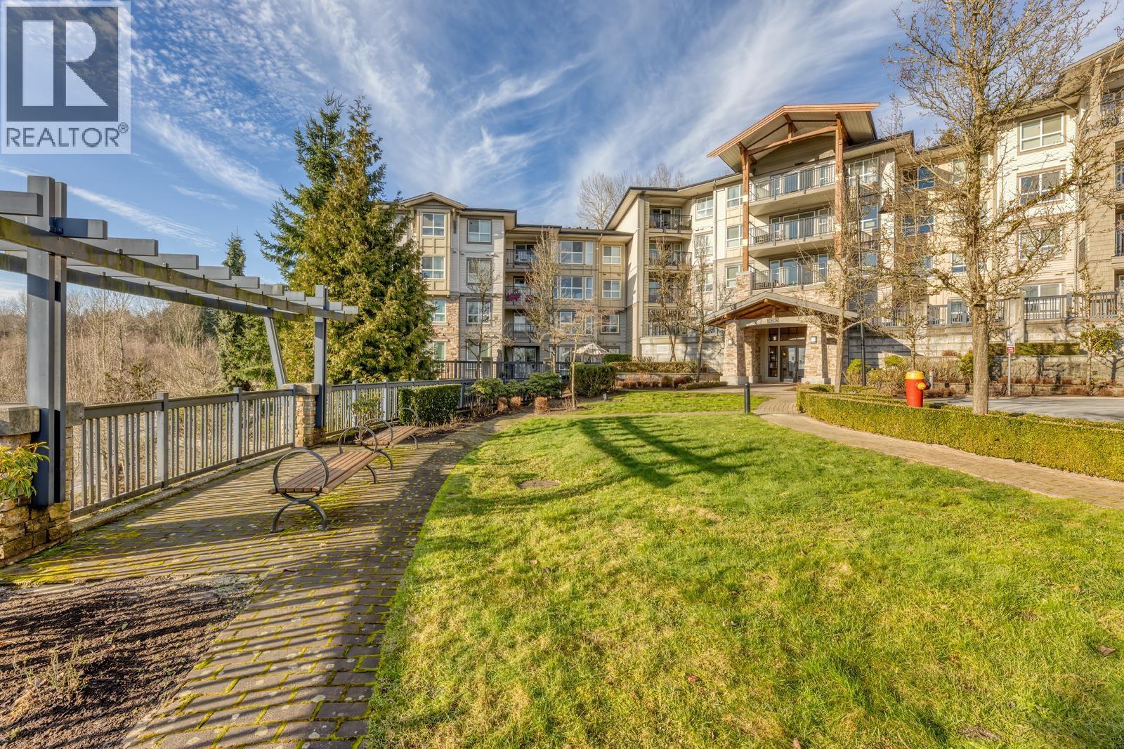 202 3050 Dayanee Springs Boulevard, Coquitlam, British Columbia  V3E 3R7 - Photo 3 - R3081459