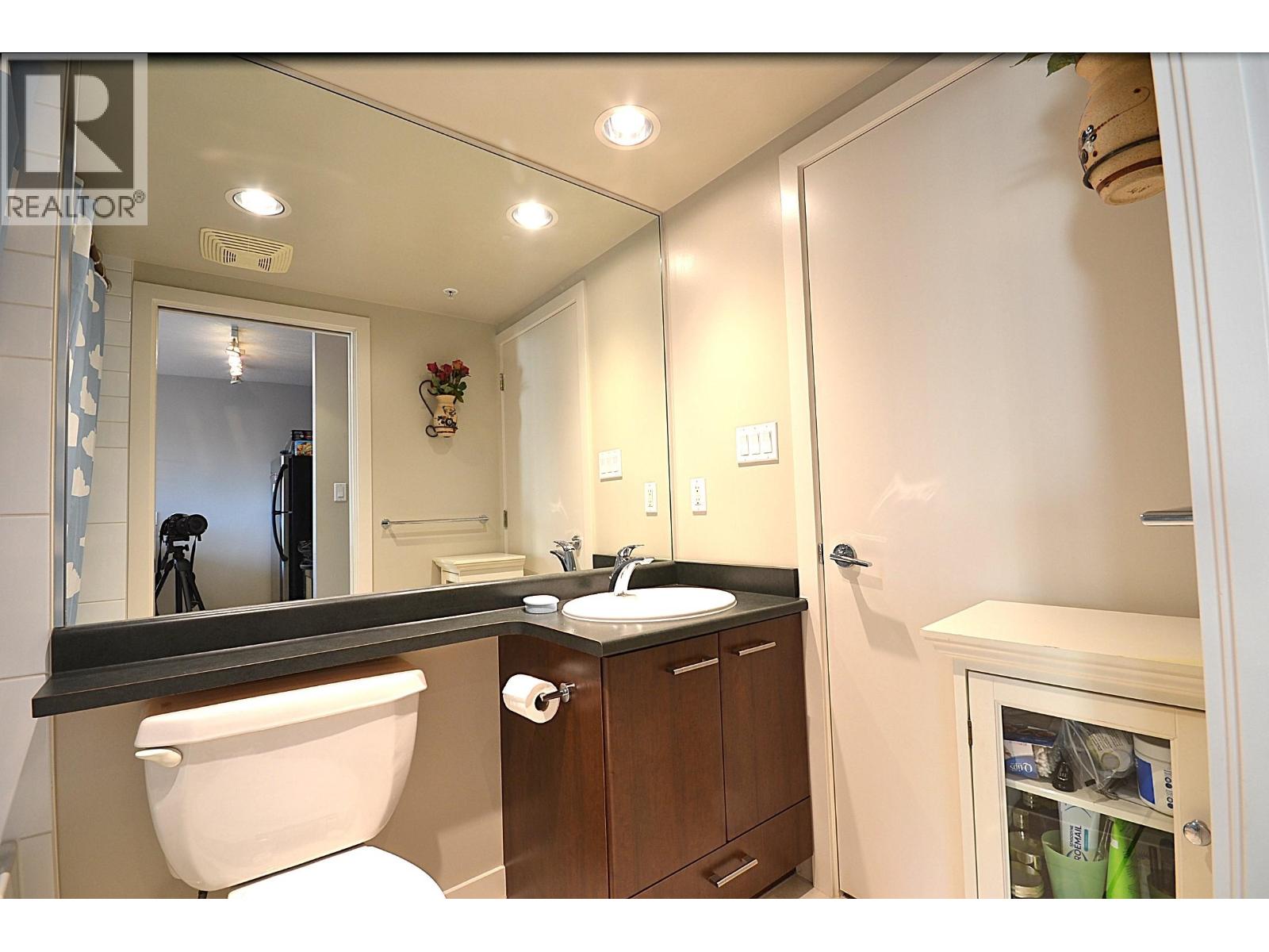 602 2979 Glen Drive, Coquitlam, British Columbia  V3B 0B2 - Photo 19 - R3078946