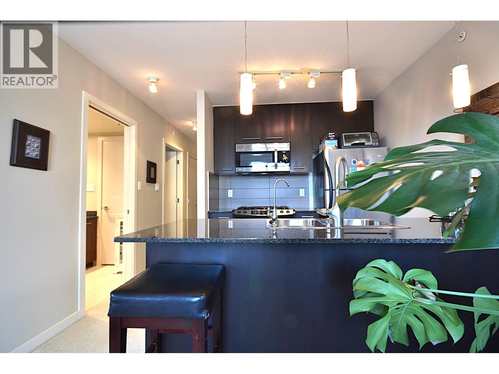 602 2979 Glen Drive, Coquitlam, British Columbia  V3B 0B2 - Photo 16 - R3078946