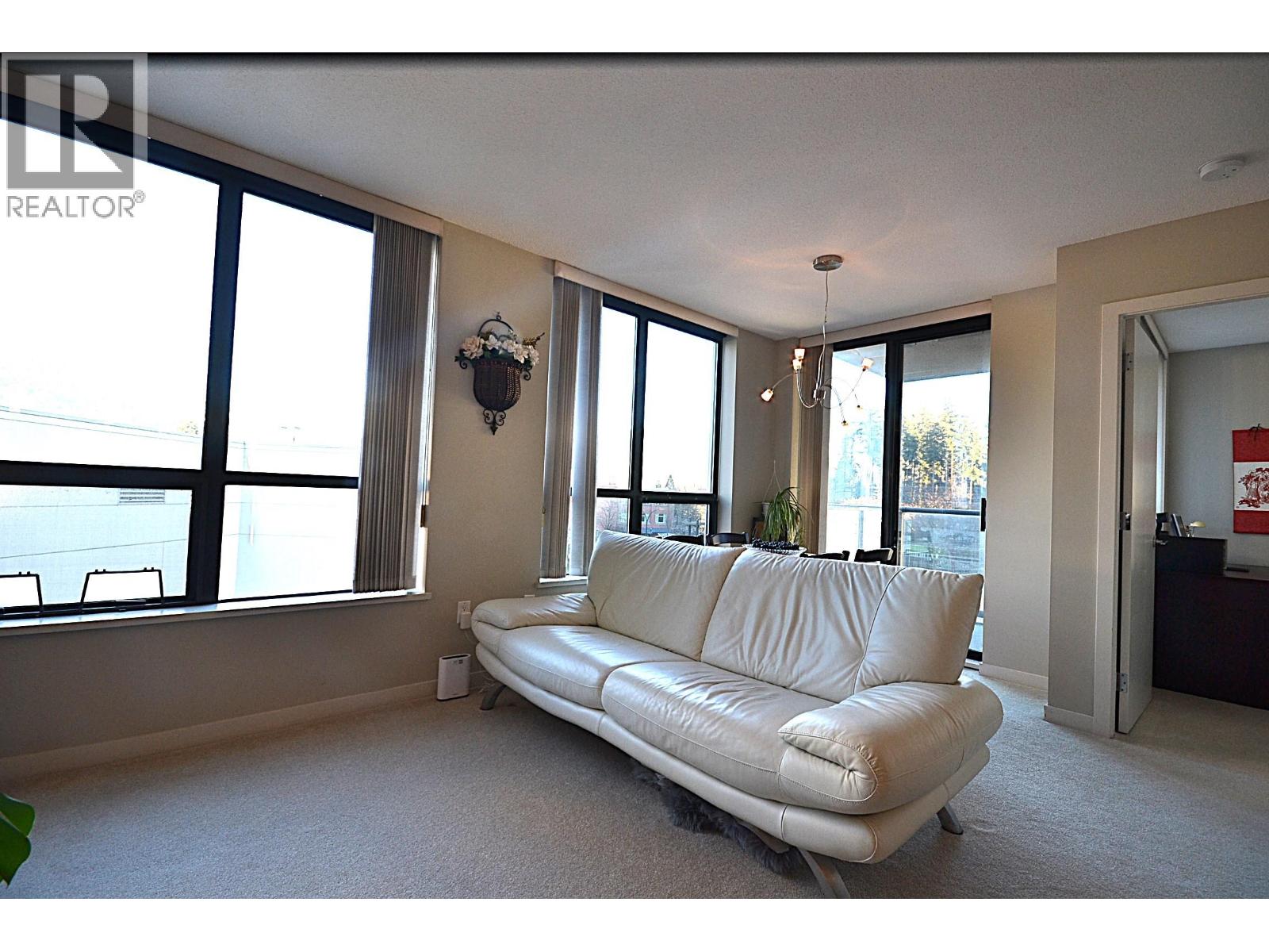 602 2979 Glen Drive, Coquitlam, British Columbia  V3B 0B2 - Photo 5 - R3078946