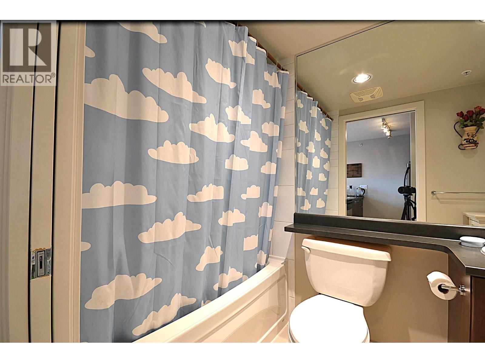 602 2979 Glen Drive, Coquitlam, British Columbia  V3B 0B2 - Photo 20 - R3078946